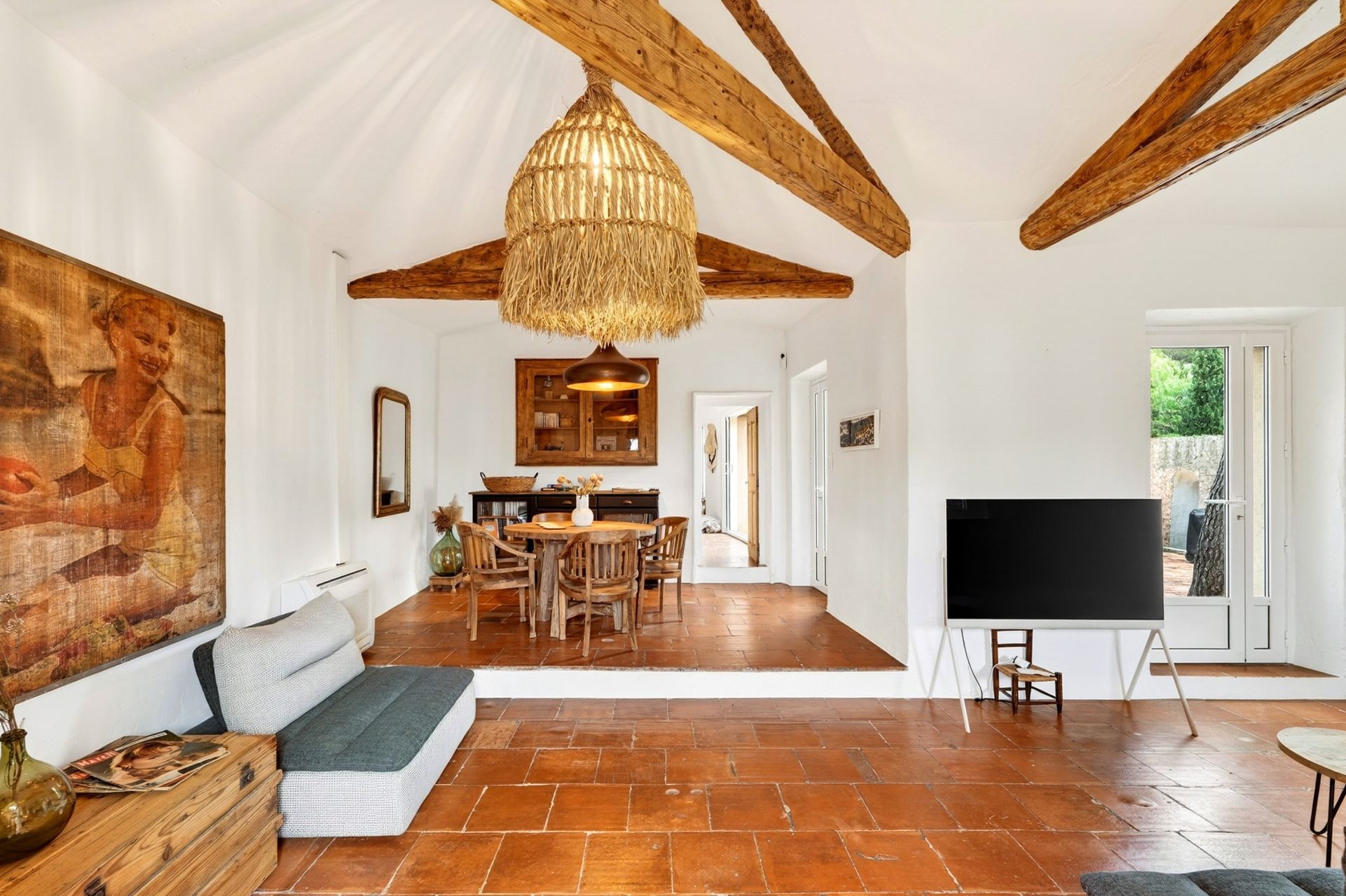luxury house 8 Rooms for sale on CASSIS (13260)