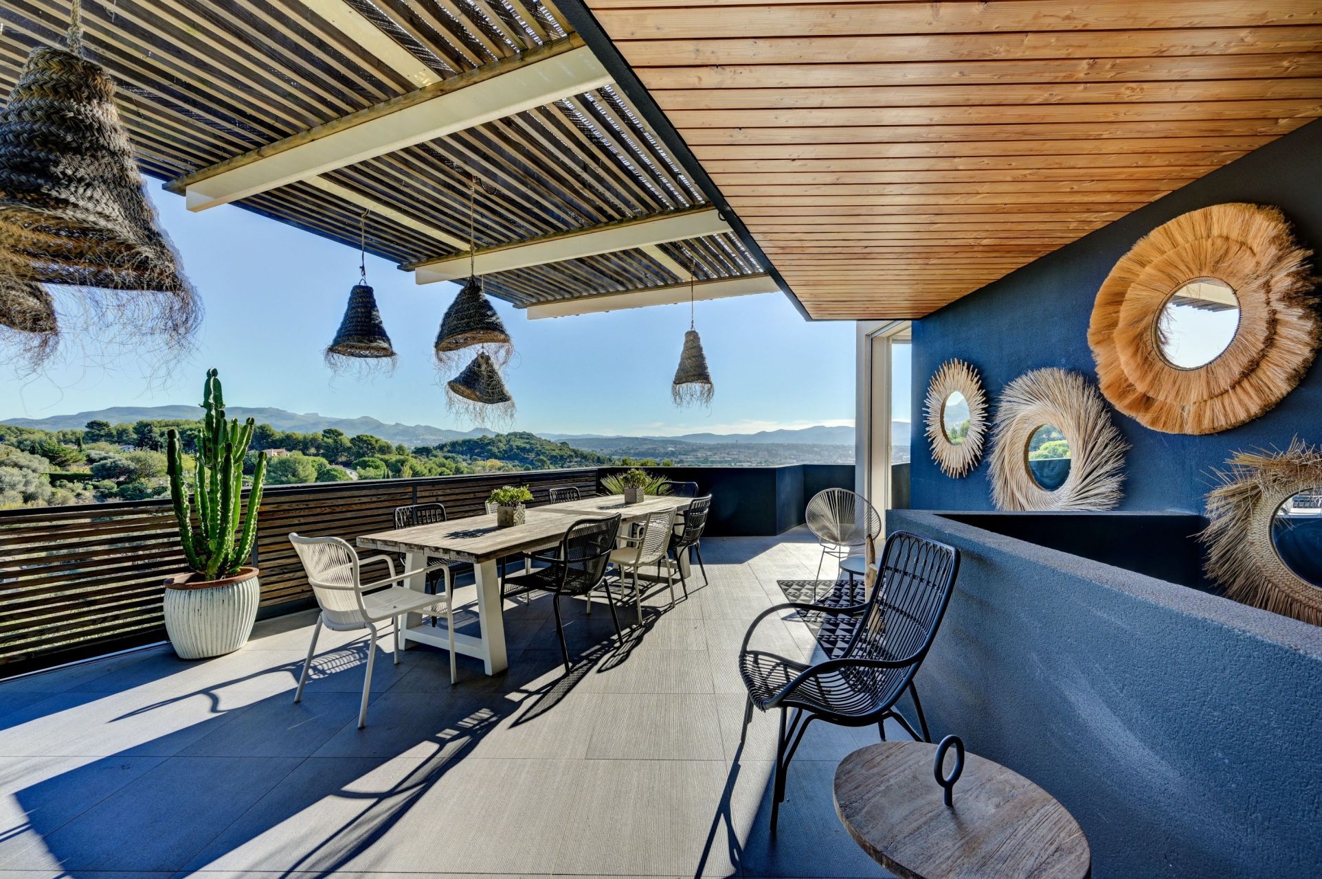 maison de luxe 6 Pièces en vente sur CHATEAU GOMBERT (13013)