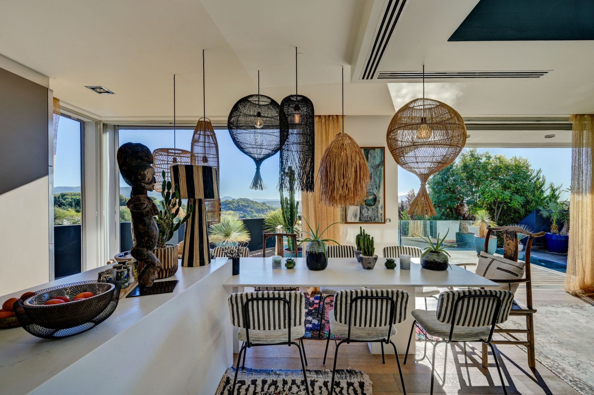 maison de luxe 6 Pièces en vente sur CHATEAU GOMBERT (13013)