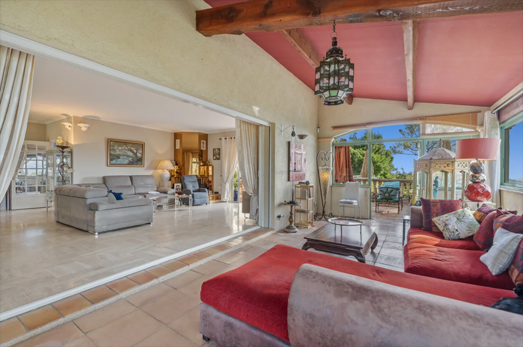 villa de luxe 8 Pièces en vente sur MOUANS SARTOUX (06370)
