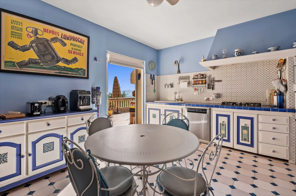 villa de luxe 8 Pièces en vente sur MOUANS SARTOUX (06370)