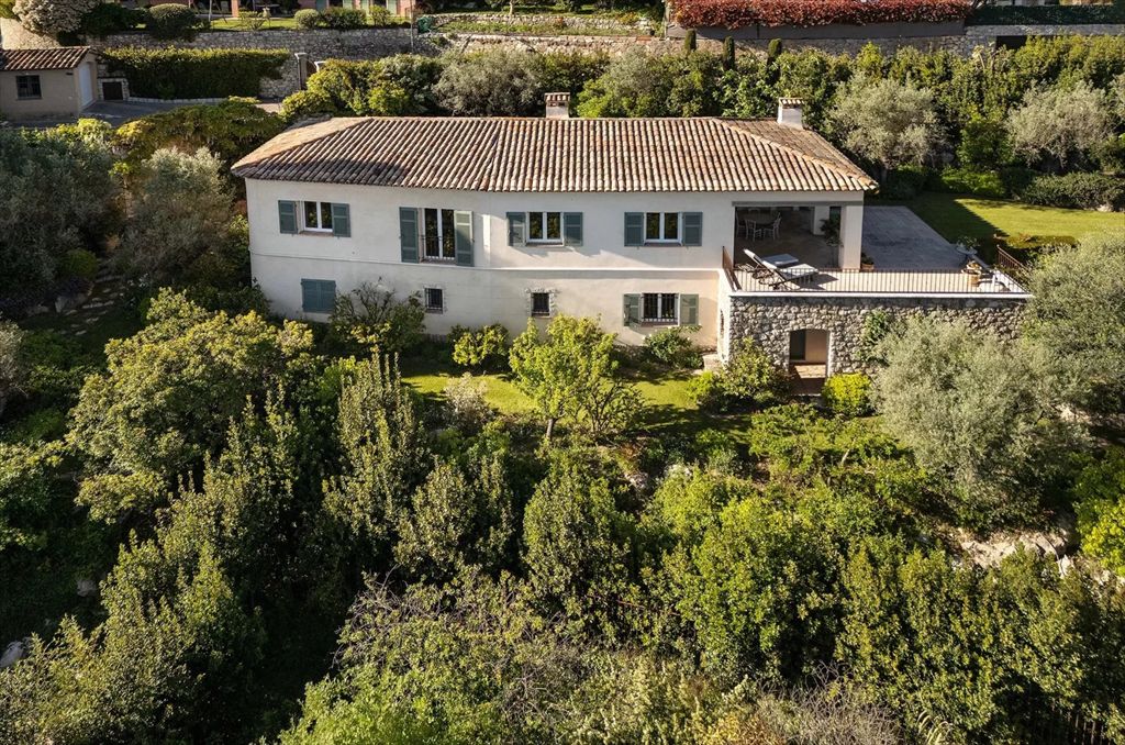 bastide 5 Rooms for sale on BIOT (06410)