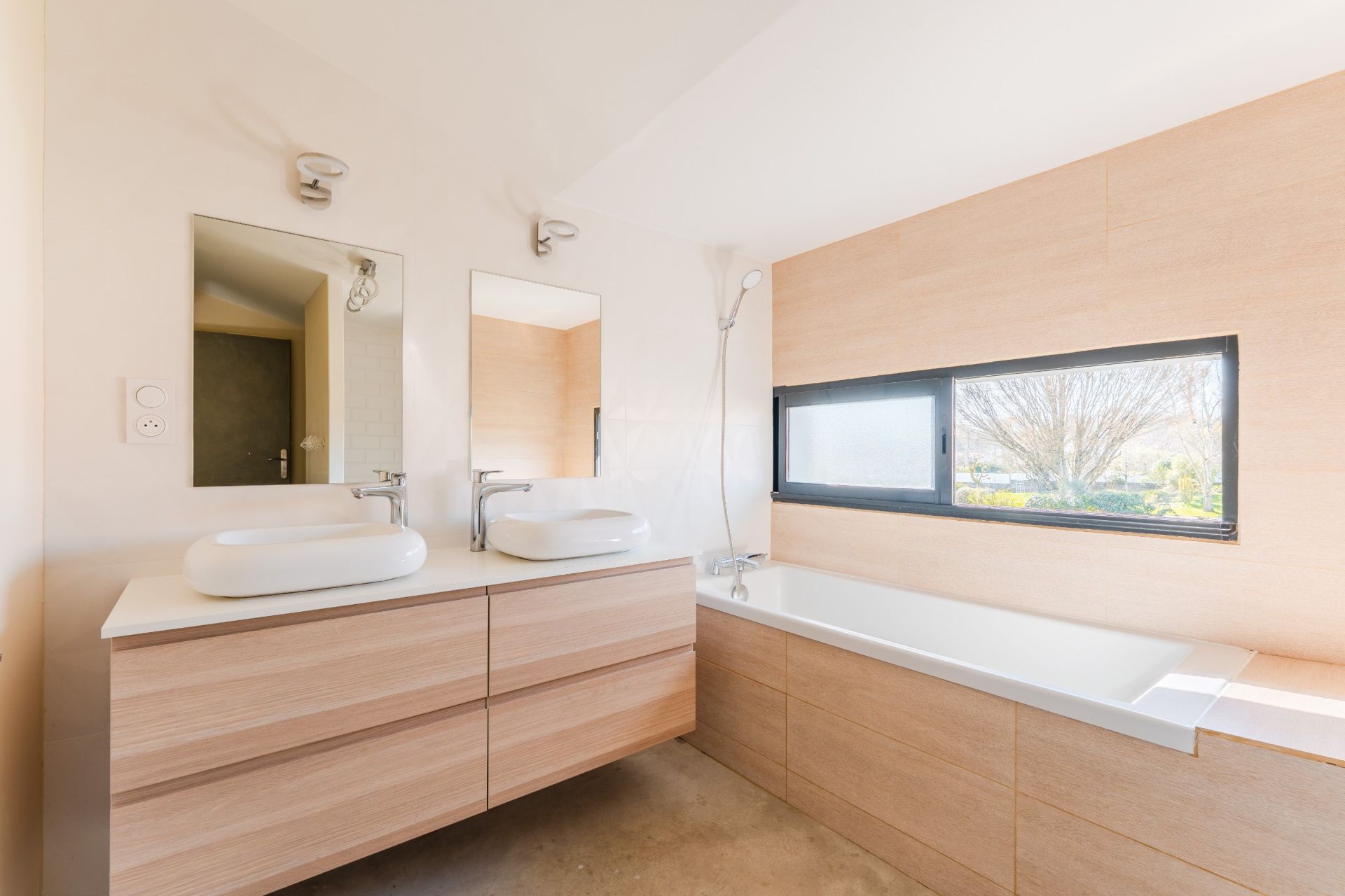 maison de luxe 10 Pièces en vente sur HAUTE GOULAINE (44115)