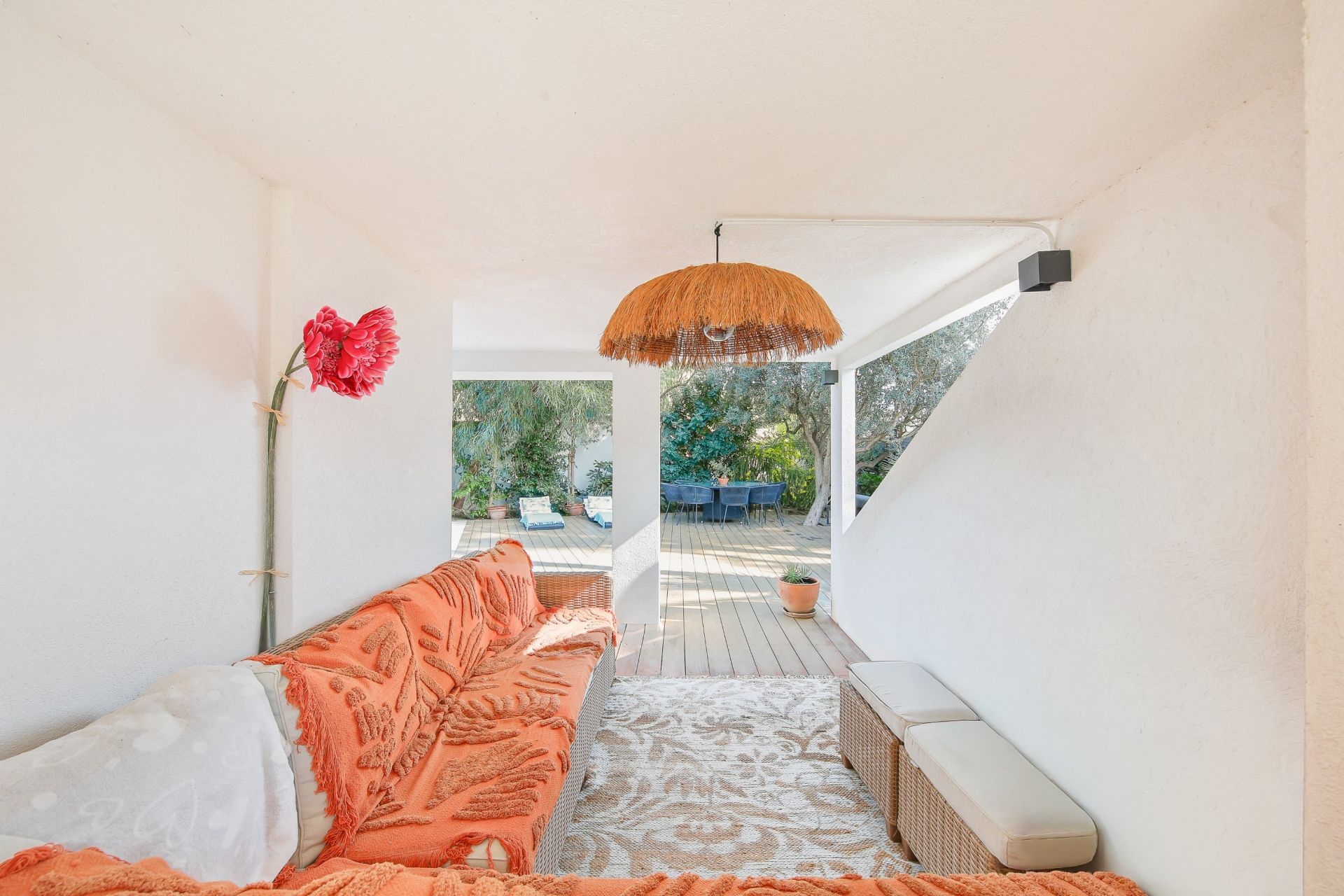 luxury house 7 Rooms for sale on BANDOL (83150)