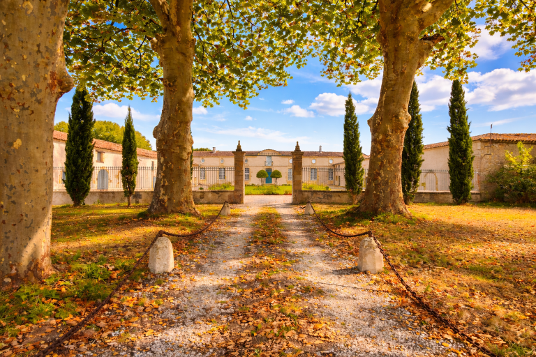 castle 10 Rooms for sale on BORDEAUX (33000)