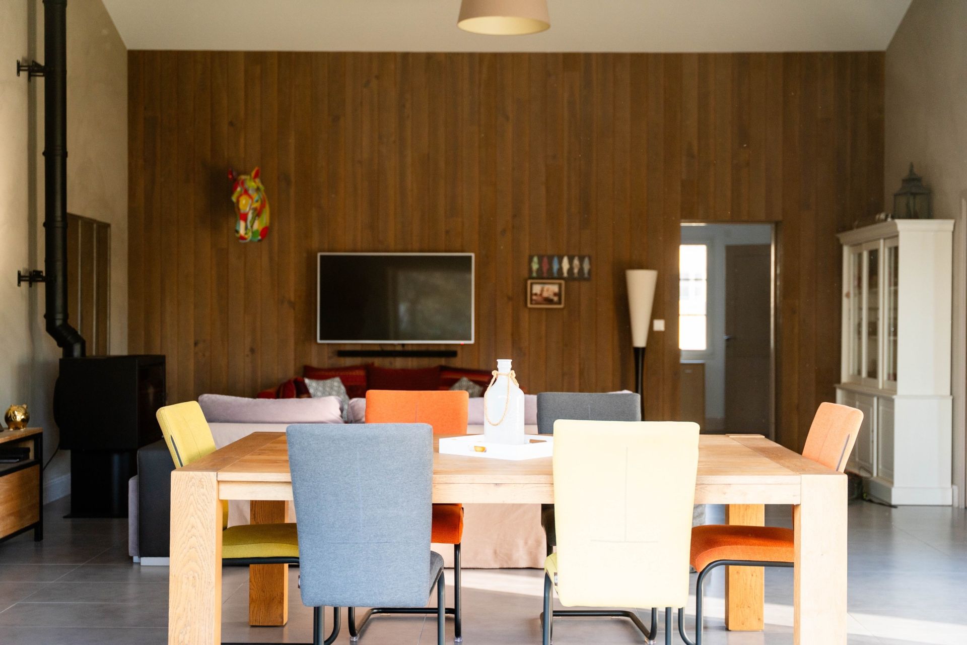 luxury house 6 Rooms for sale on LA ROCHELLE (17000)