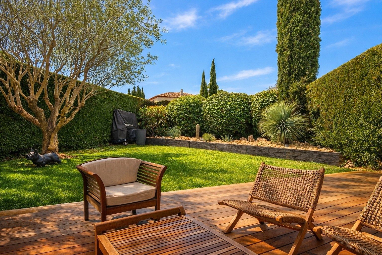 luxury apartment 6 Rooms for sale on AIX EN PROVENCE (13100)