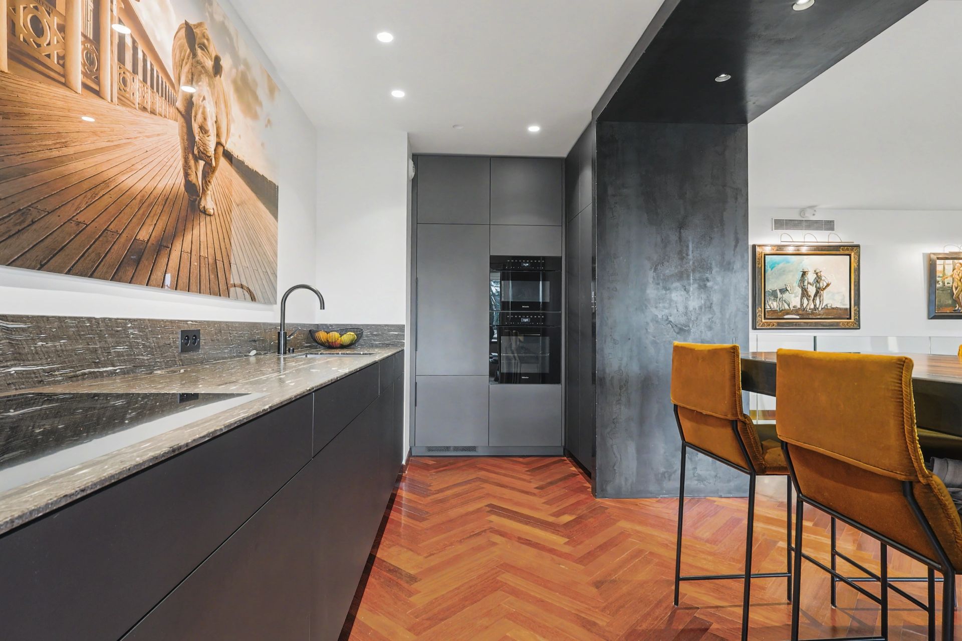luxury apartment 6 Rooms for sale on AIX EN PROVENCE (13100)
