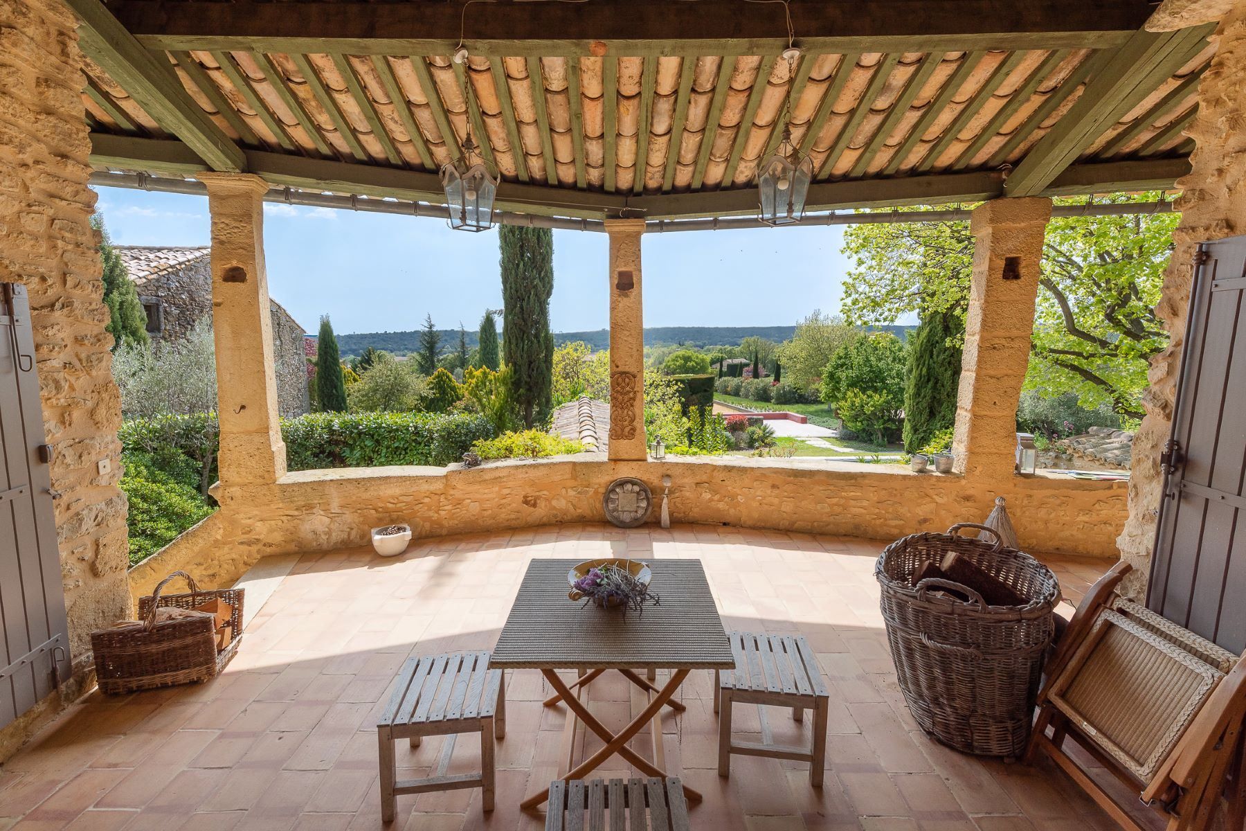 propriété de luxe 11 Pièces en vente sur UZES (30700)