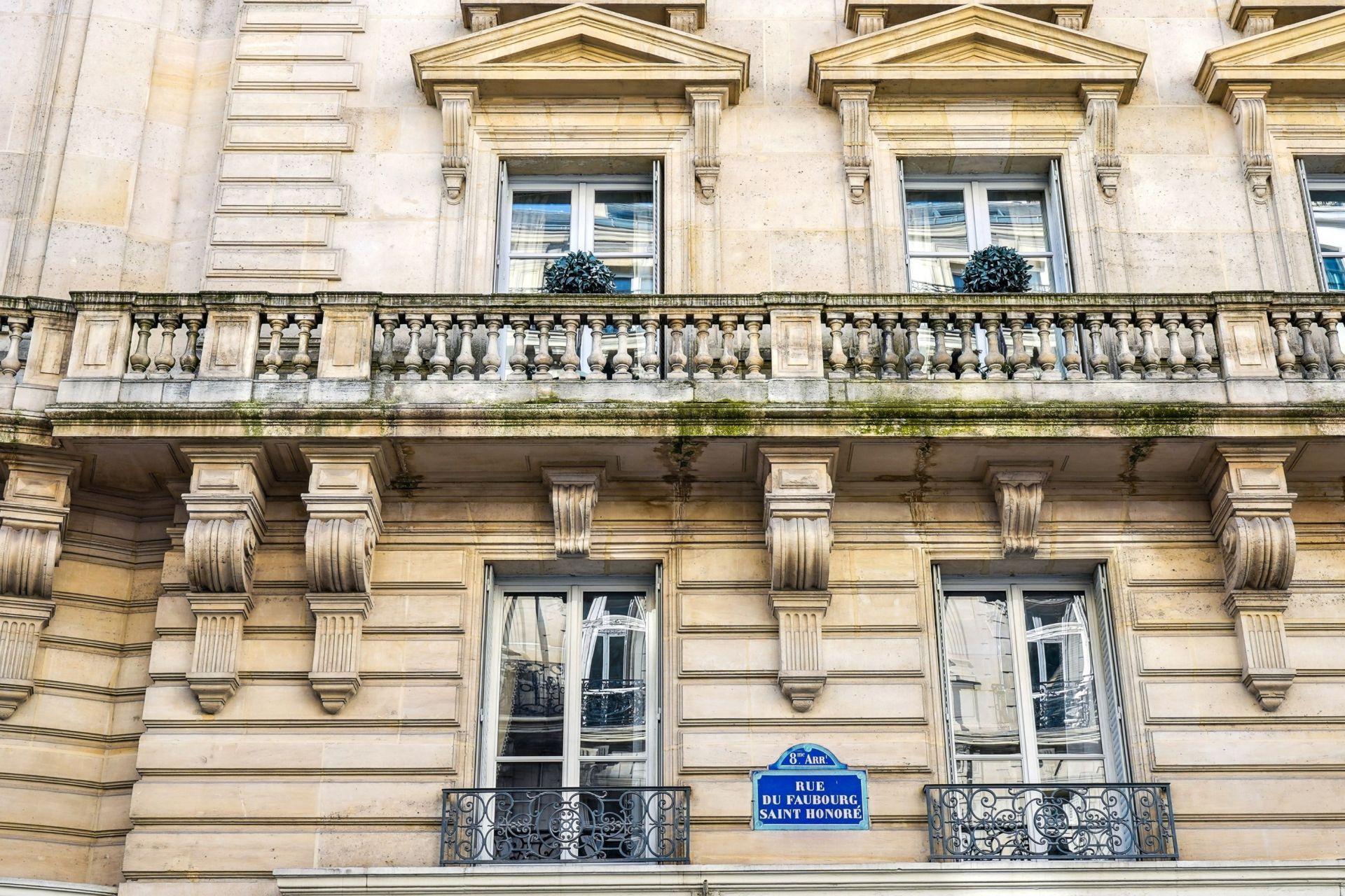 luxury apartment 2 Rooms for sale on PARIS (75008)