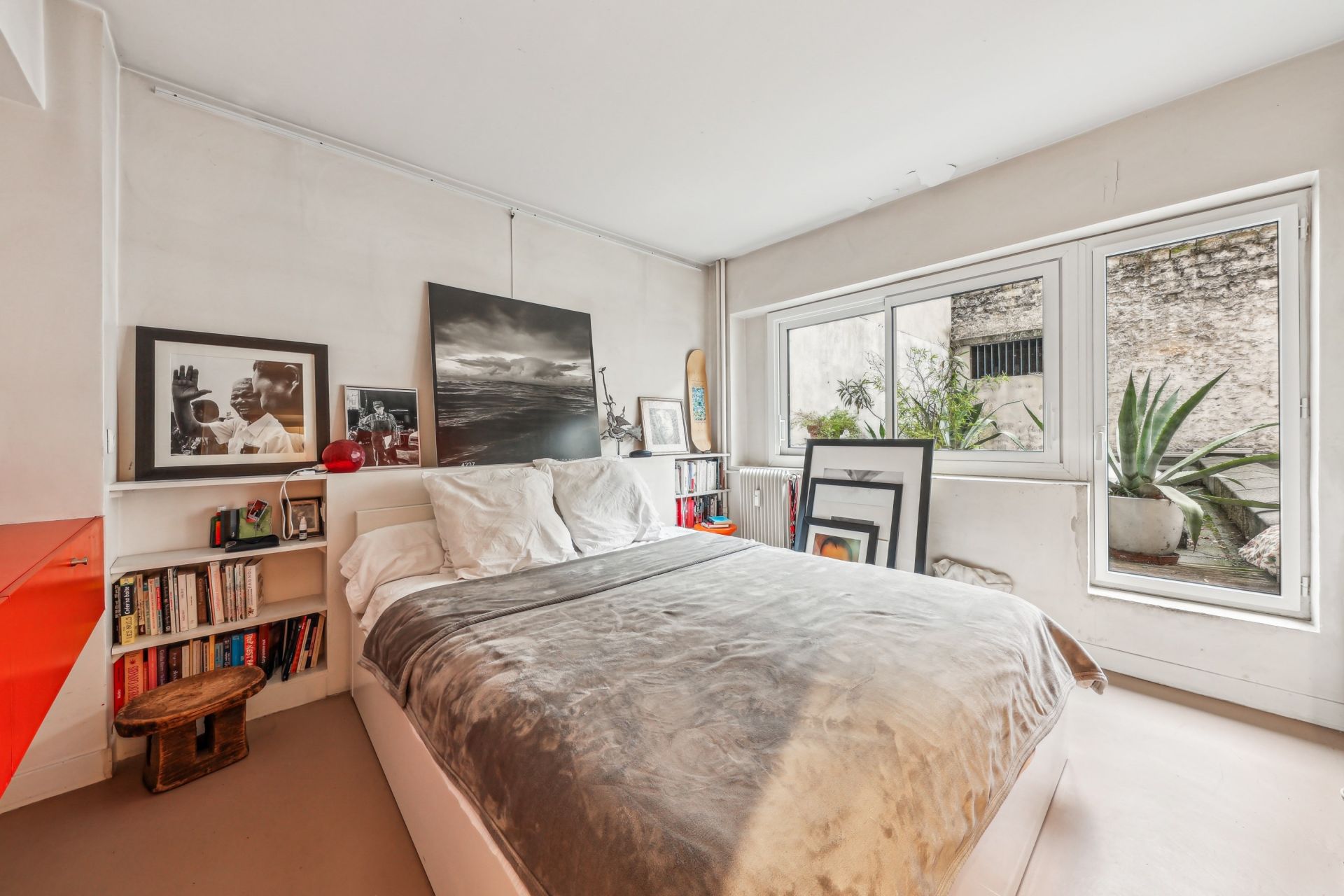 luxury apartment 4 Rooms for sale on PARIS (75010)