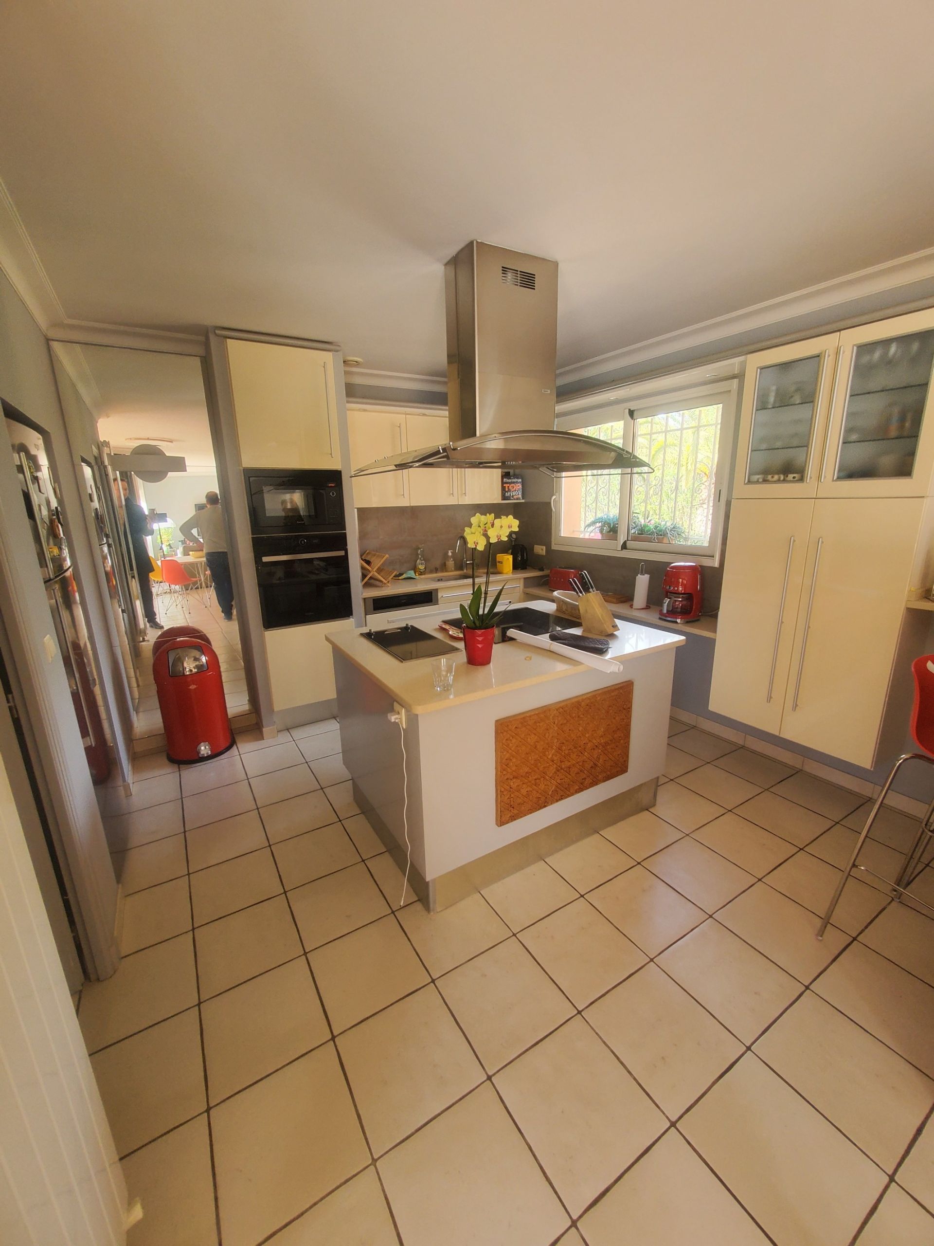 luxury house 6 Rooms for sale on PERPIGNAN (66000)