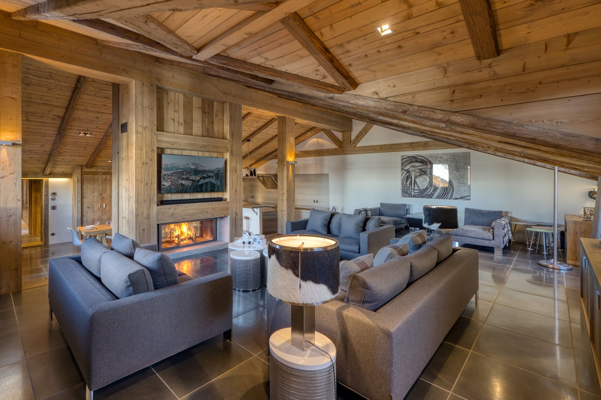 Sale Luxury chalet Courchevel 9 Rooms 272 m²