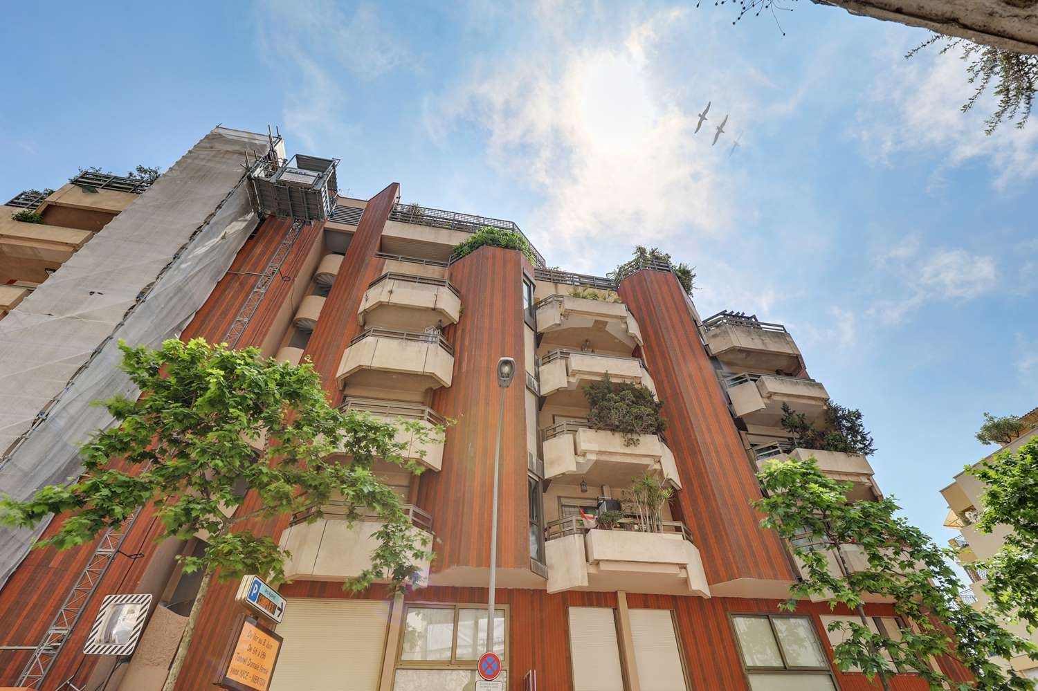 luxury apartment 3 Rooms for sale on MONACO (98000)