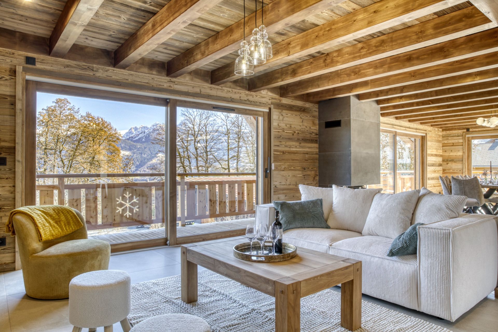 luxury chalet 7 Rooms for sale on MEGEVE (74120)