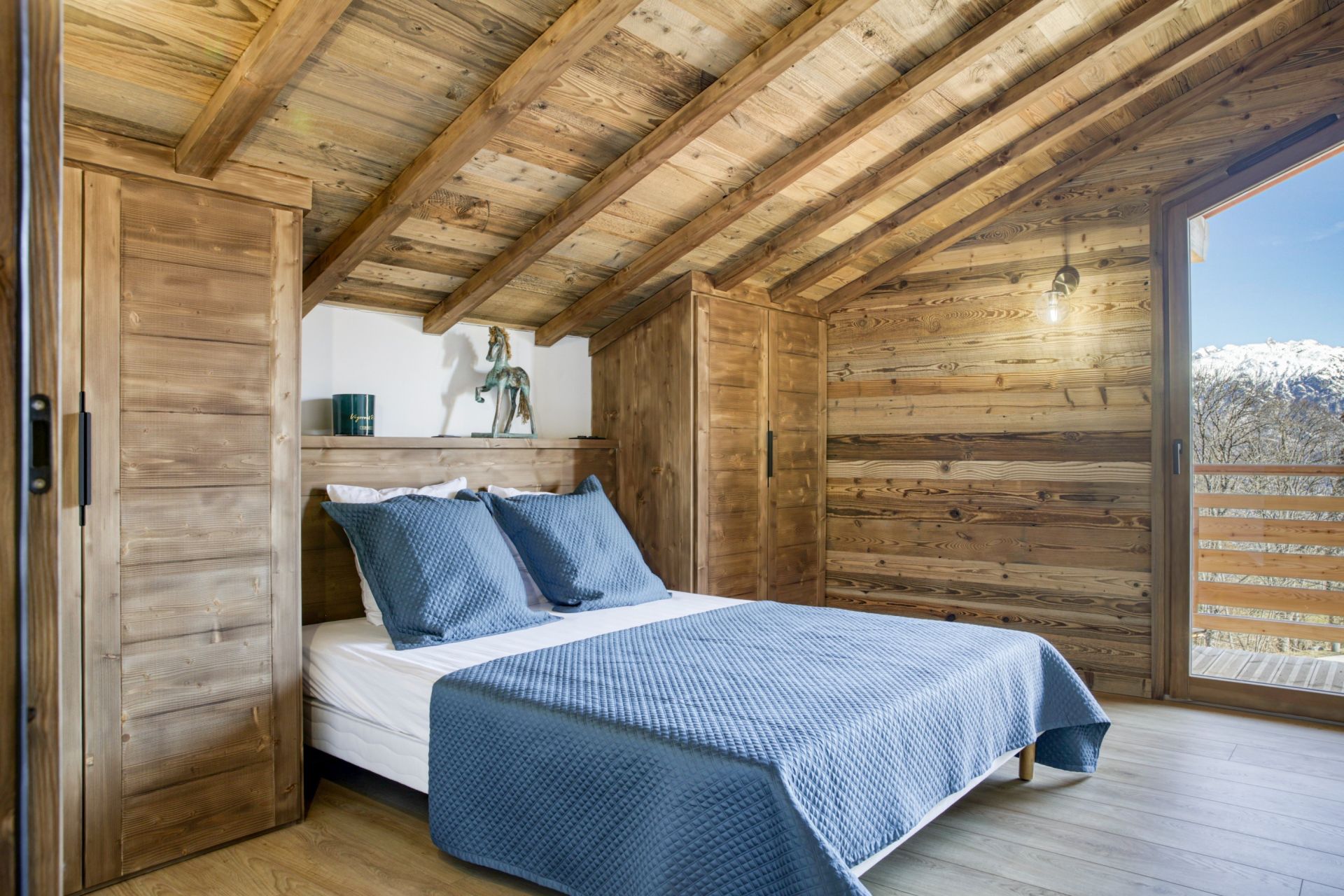 luxury chalet 7 Rooms for sale on MEGEVE (74120)