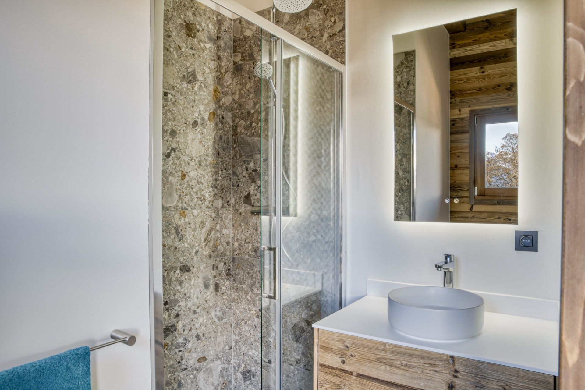 luxury chalet 7 Rooms for sale on MEGEVE (74120)