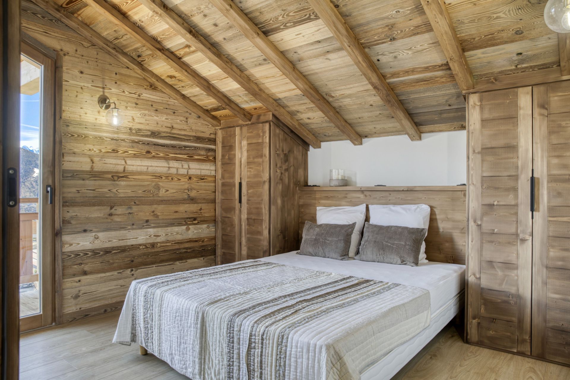 luxury chalet 7 Rooms for sale on MEGEVE (74120)