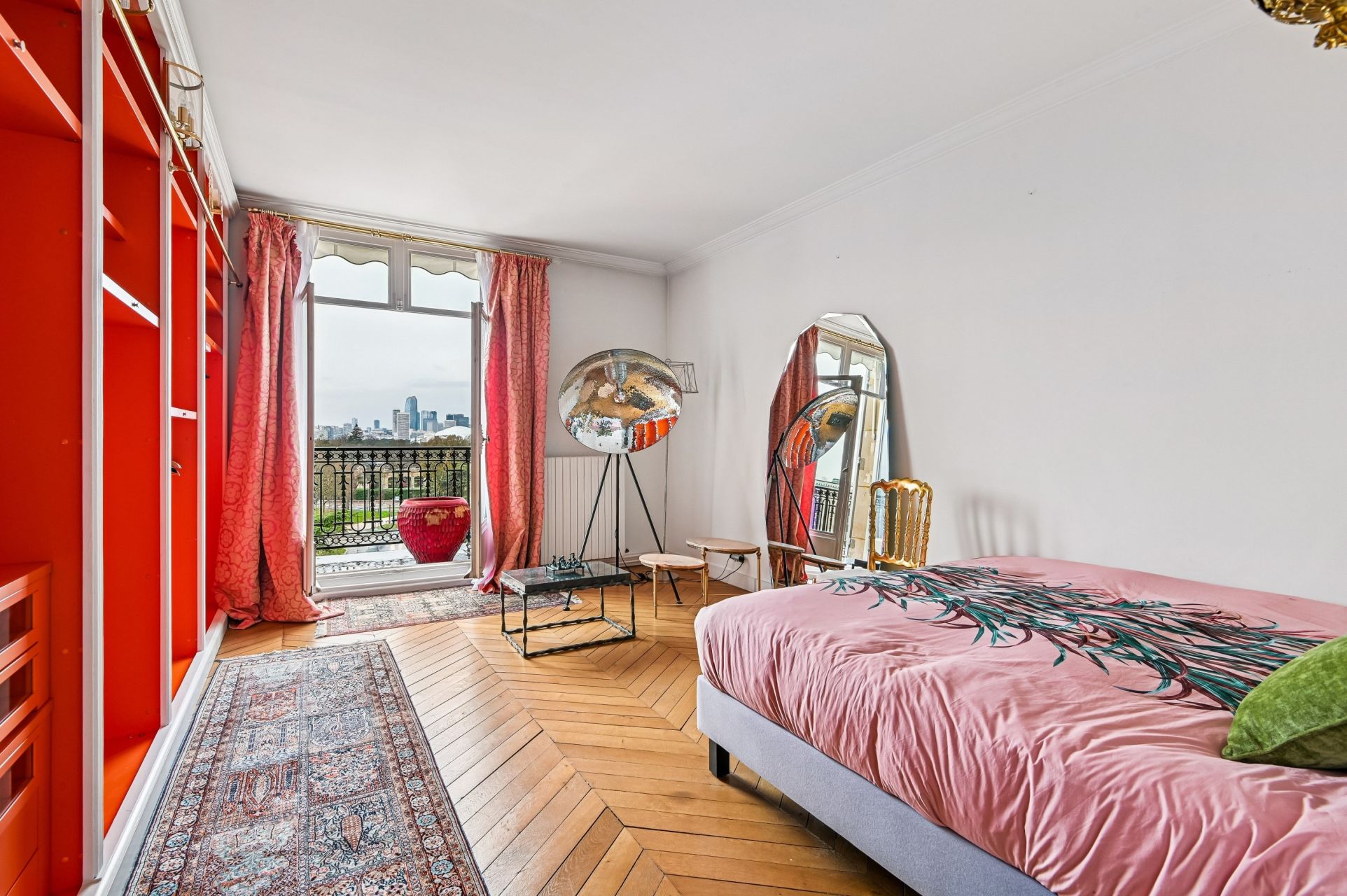 luxury apartment 5 Rooms for sale on PARIS (75016)