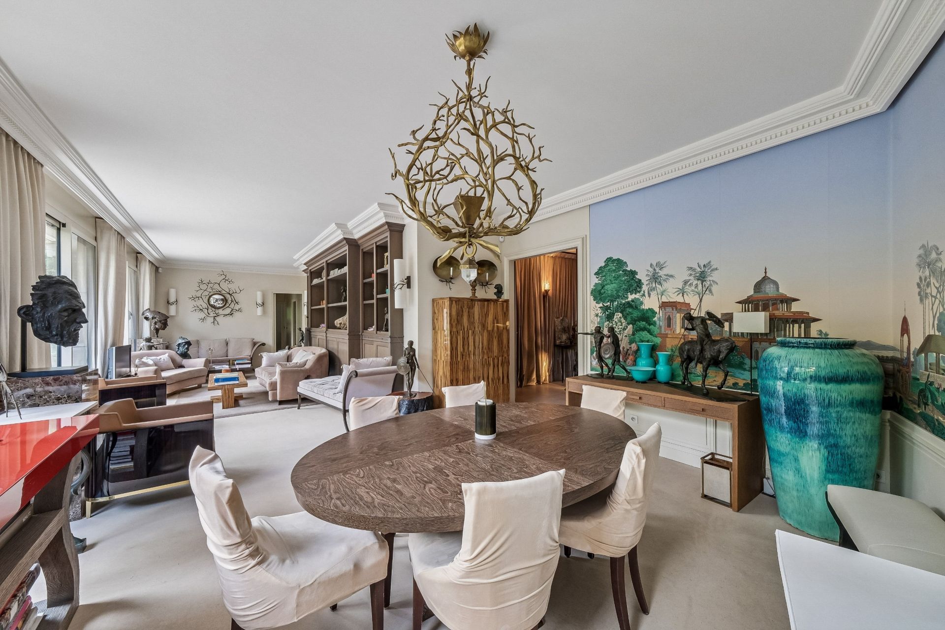 luxury apartment 5 Rooms for sale on NEUILLY SUR SEINE (92200)