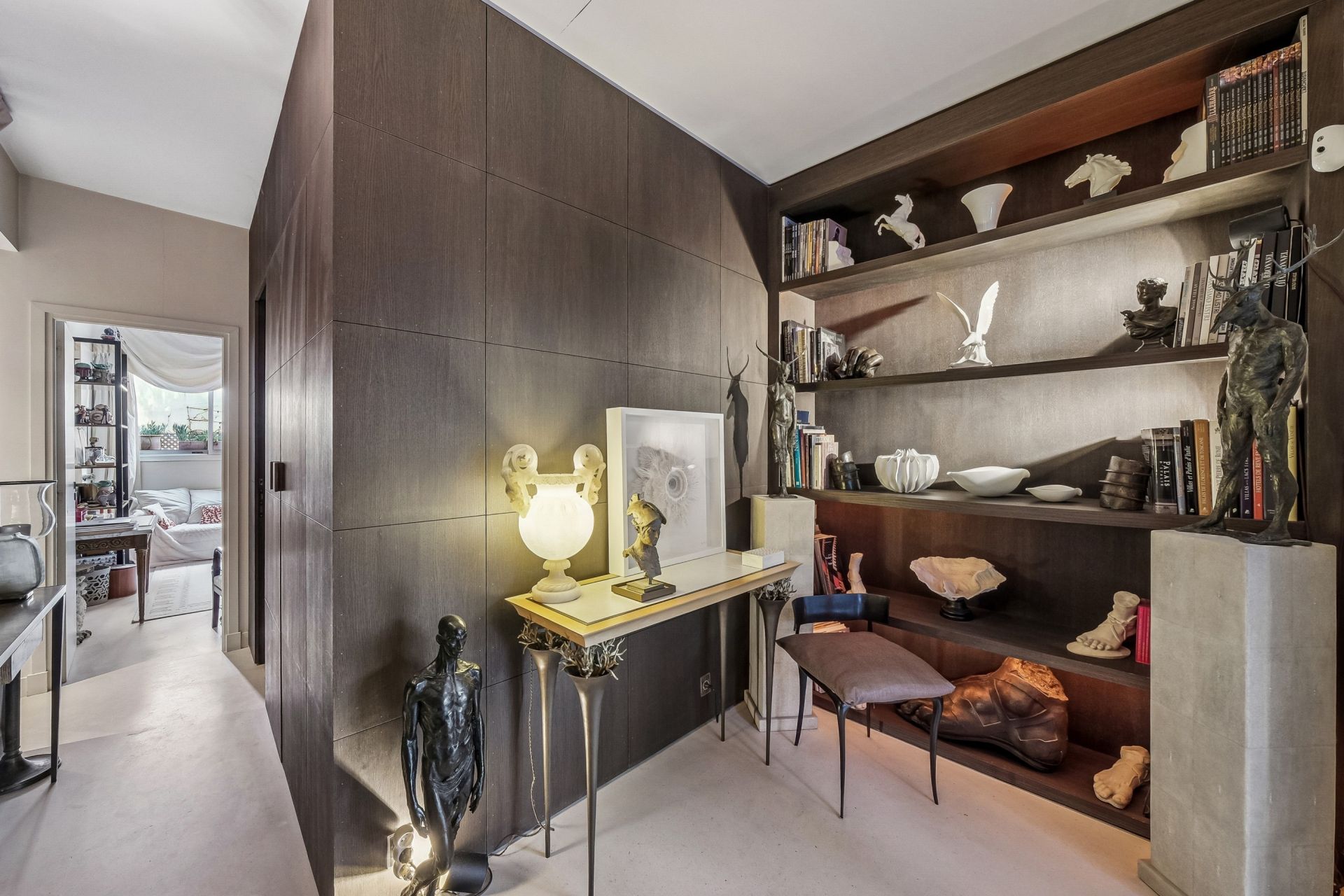 luxury apartment 5 Rooms for sale on NEUILLY SUR SEINE (92200)