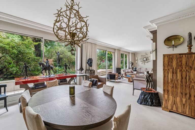 luxury apartment 5 Rooms for sale on NEUILLY SUR SEINE (92200)