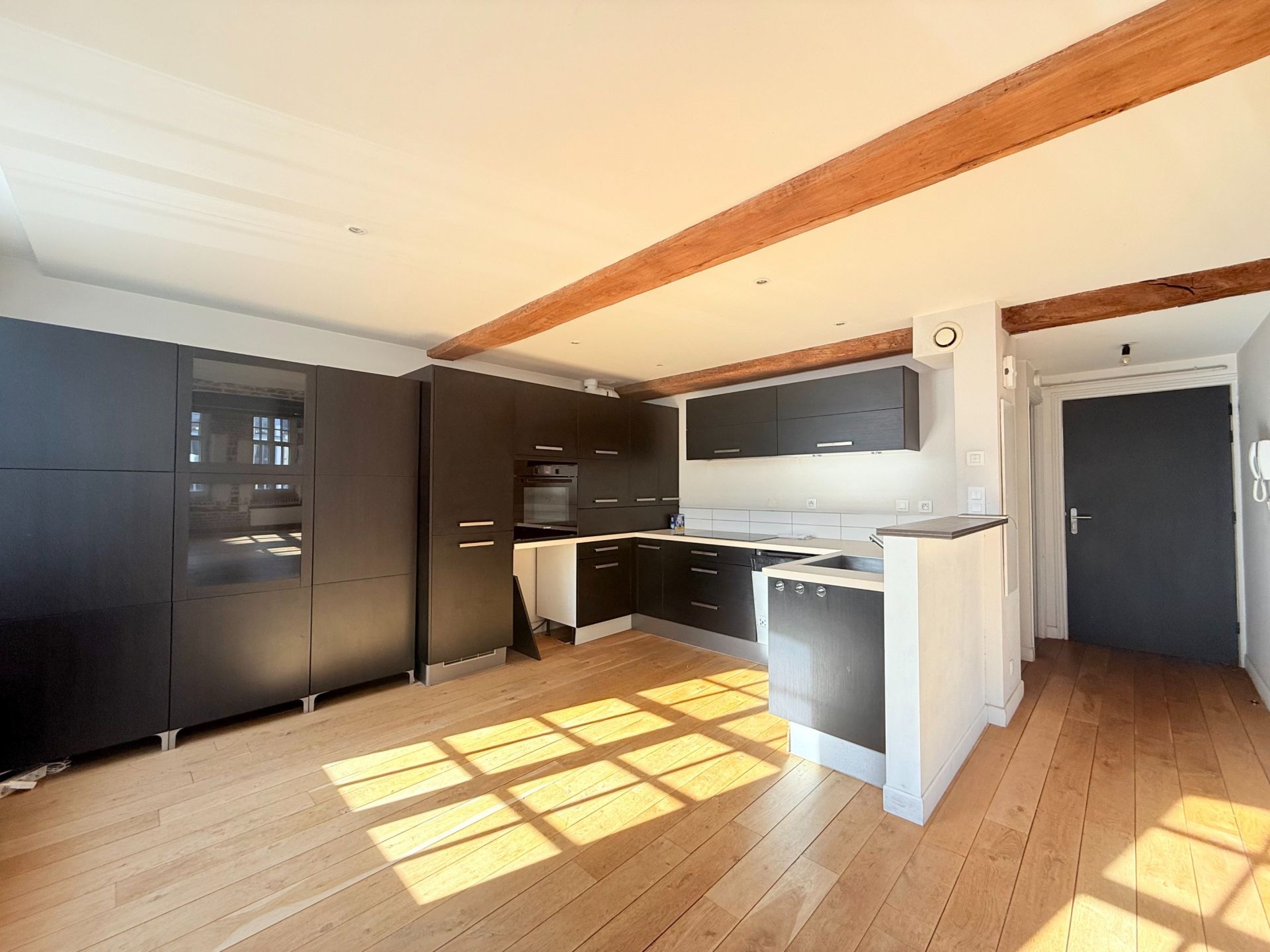 luxury apartment 3 Rooms for rent on LILLE (59000)