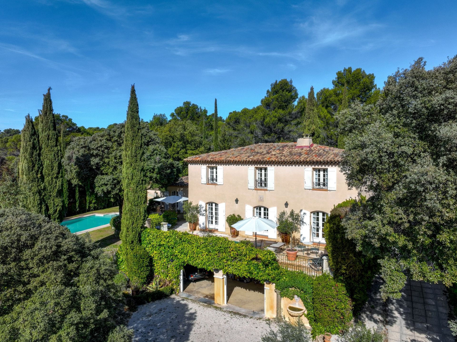 maison de luxe 8 Pièces en vente sur AIX EN PROVENCE (13100)