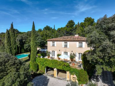 Vente Maison de luxe Saint-Marc-Jaumegarde 8&nbsp;Pièces 300&nbsp;m²