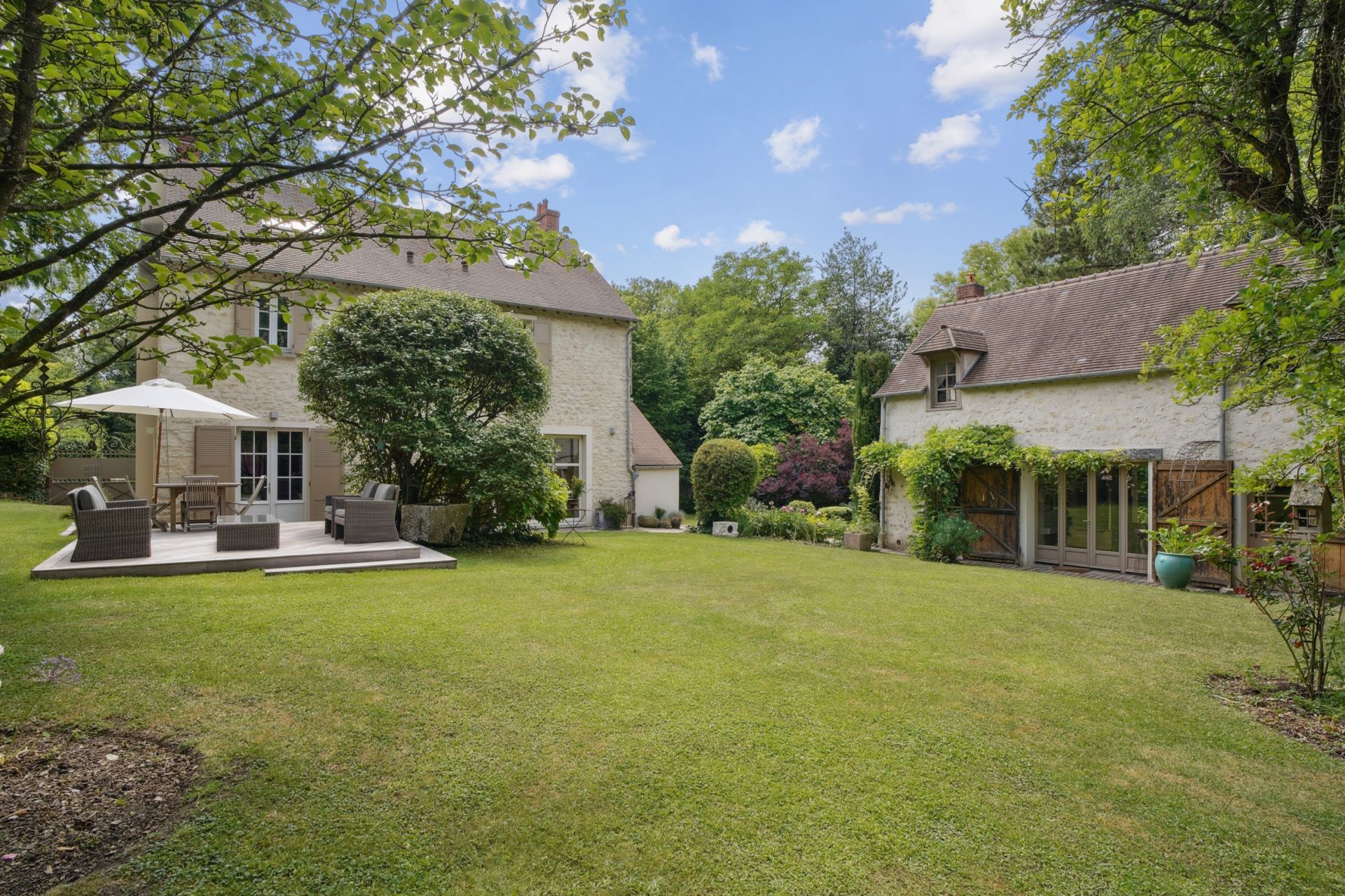 maison de luxe 8 Pièces en vente sur VILLETTE (78930)