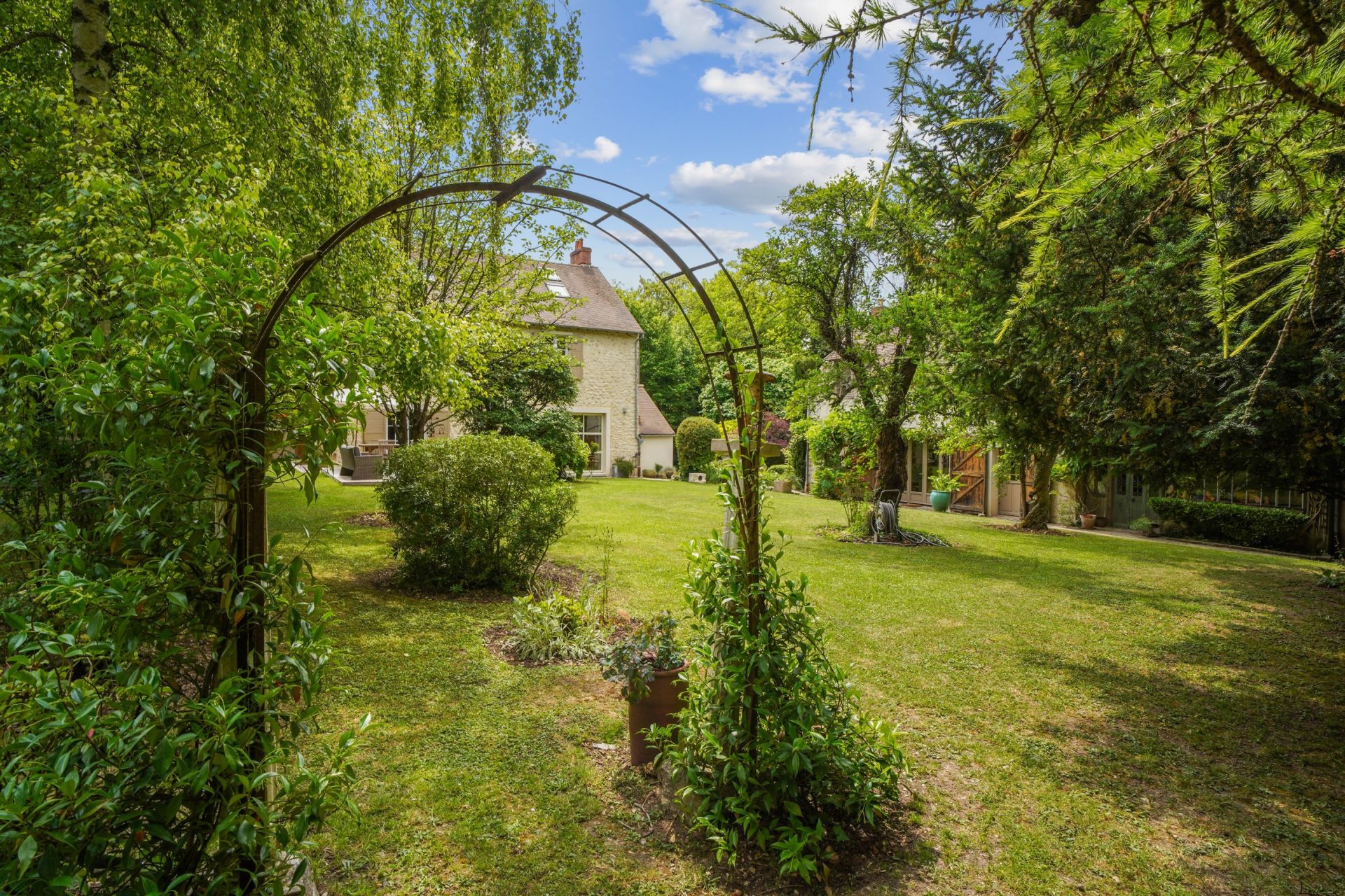 maison de luxe 8 Pièces en vente sur VILLETTE (78930)