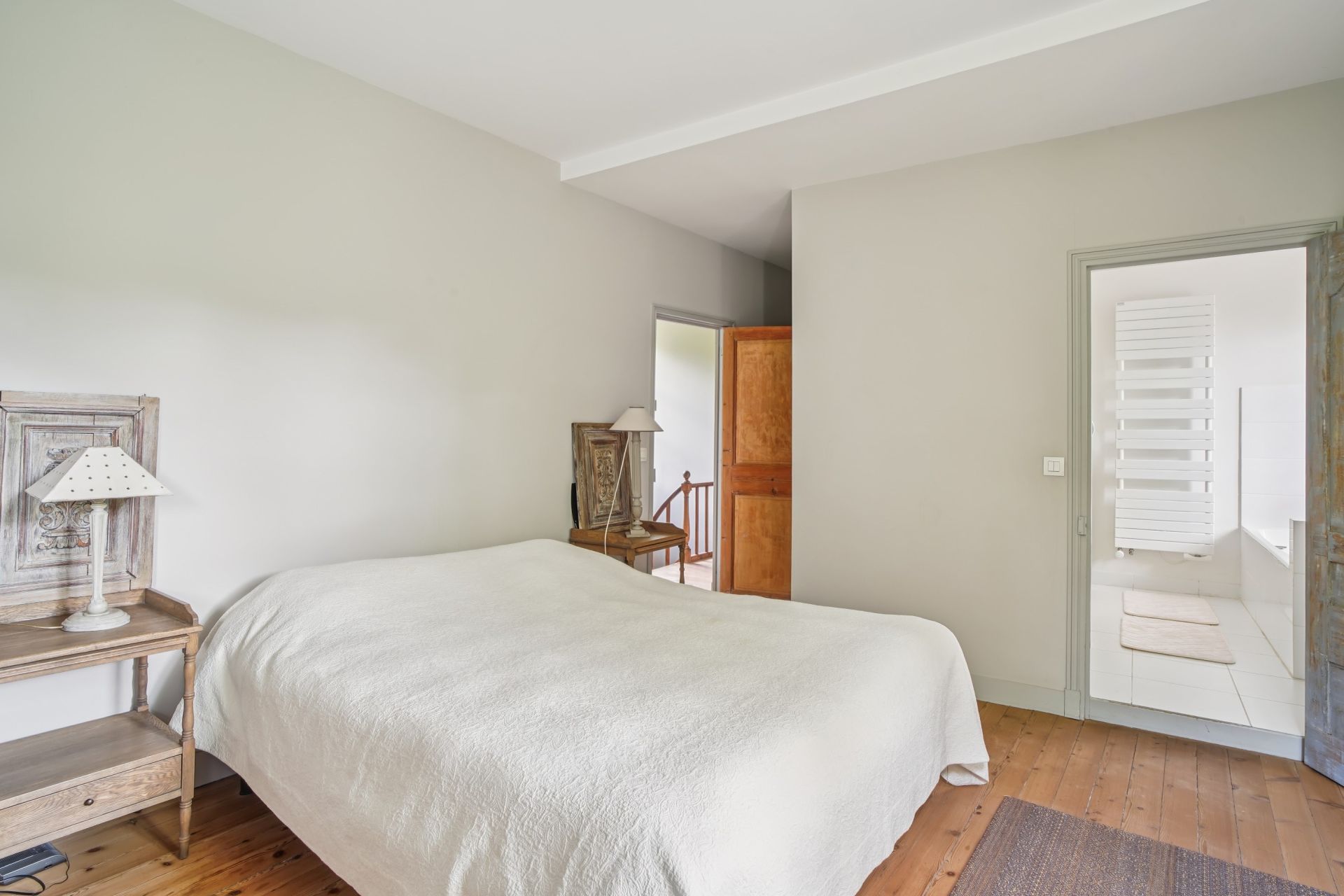 luxury house 8 Rooms for sale on VILLETTE (78930)