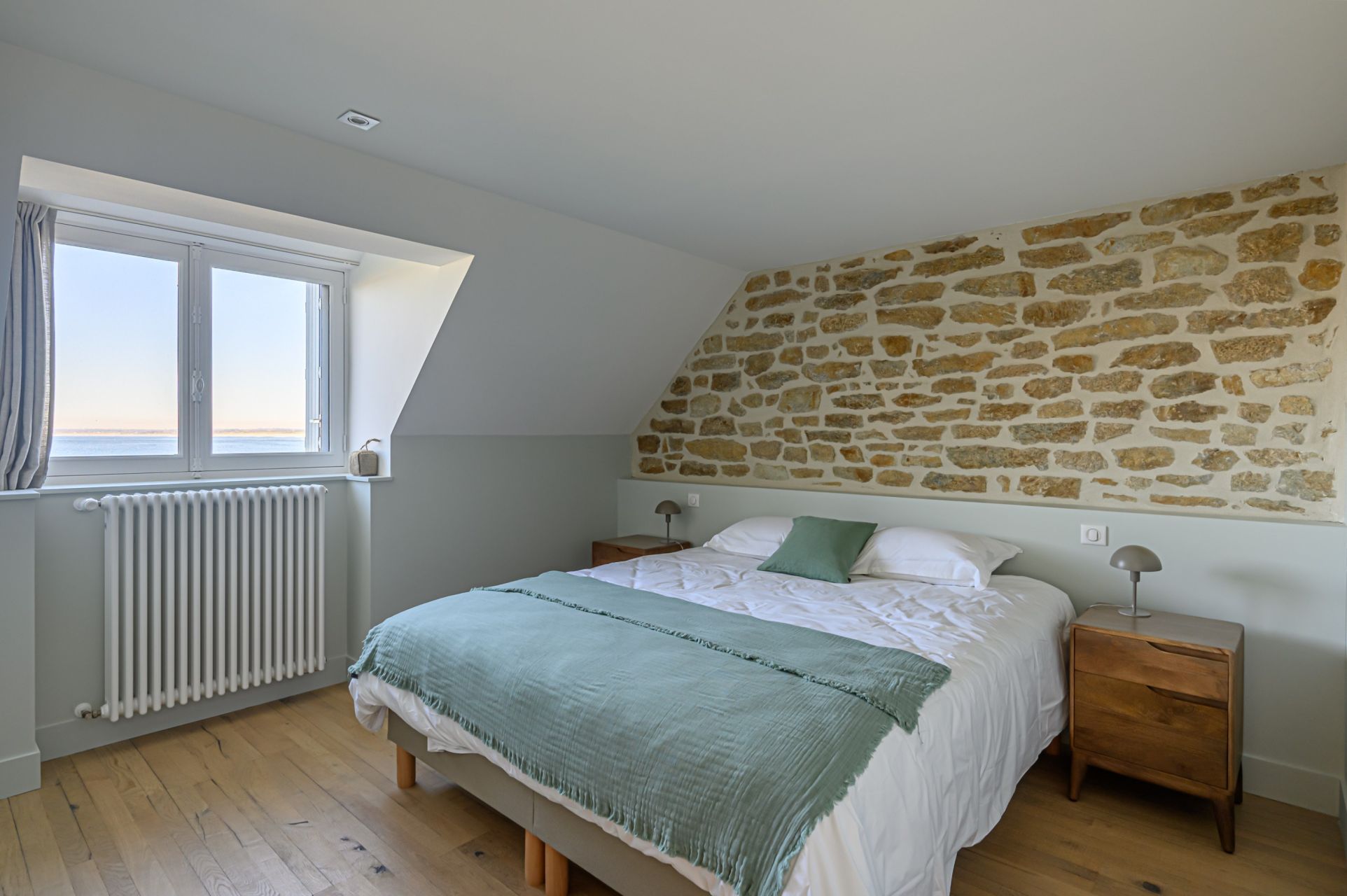 luxury house 6 Rooms for seasonal rent on PENMARCH (29760)