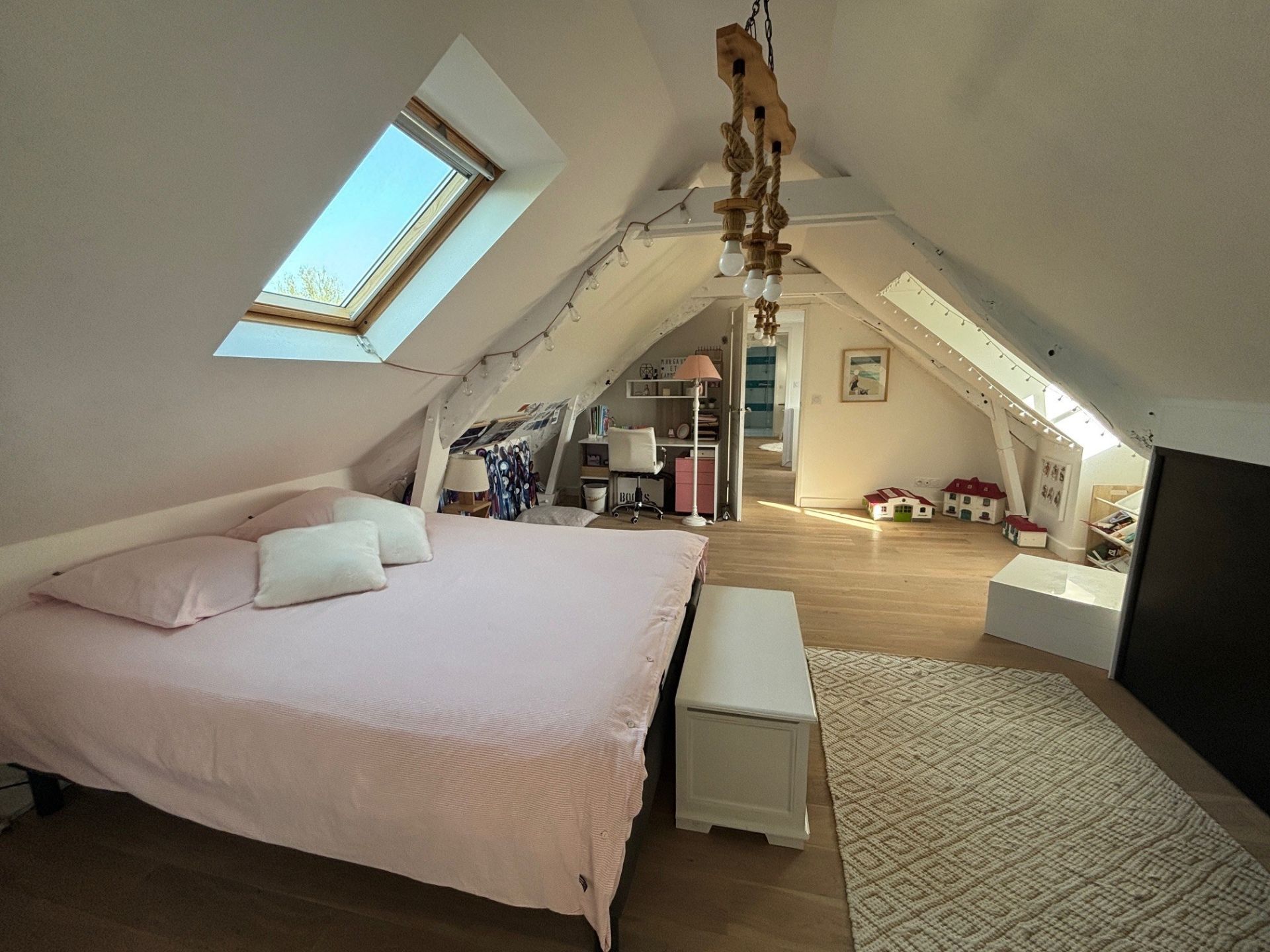 luxury house 7 Rooms for sale on PLOUER SUR RANCE (22490)