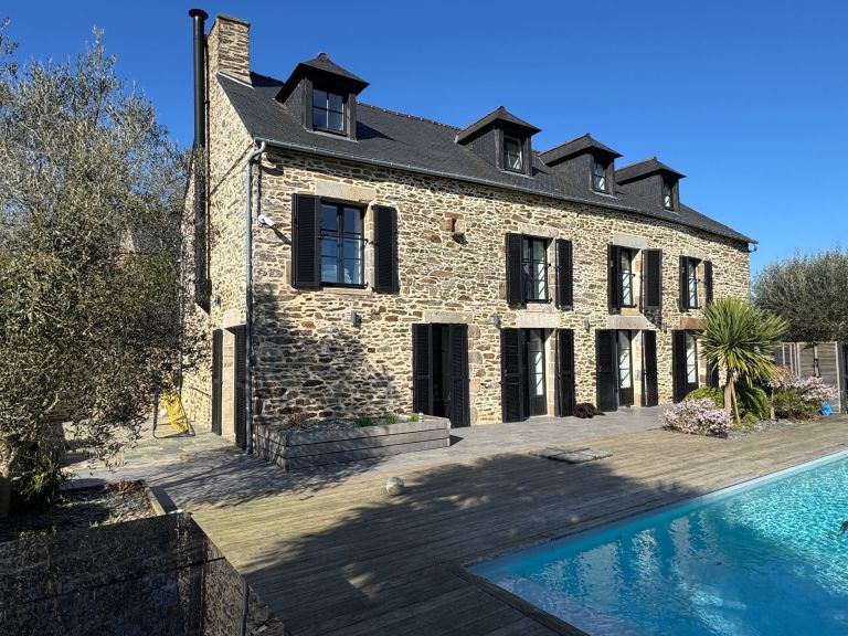 maison de luxe 7 Pièces en vente sur PLOUER SUR RANCE (22490)