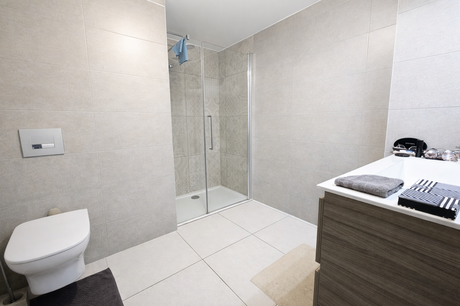 luxury apartment 4 Rooms for sale on VILLENEUVE DE LA RAHO (66180)