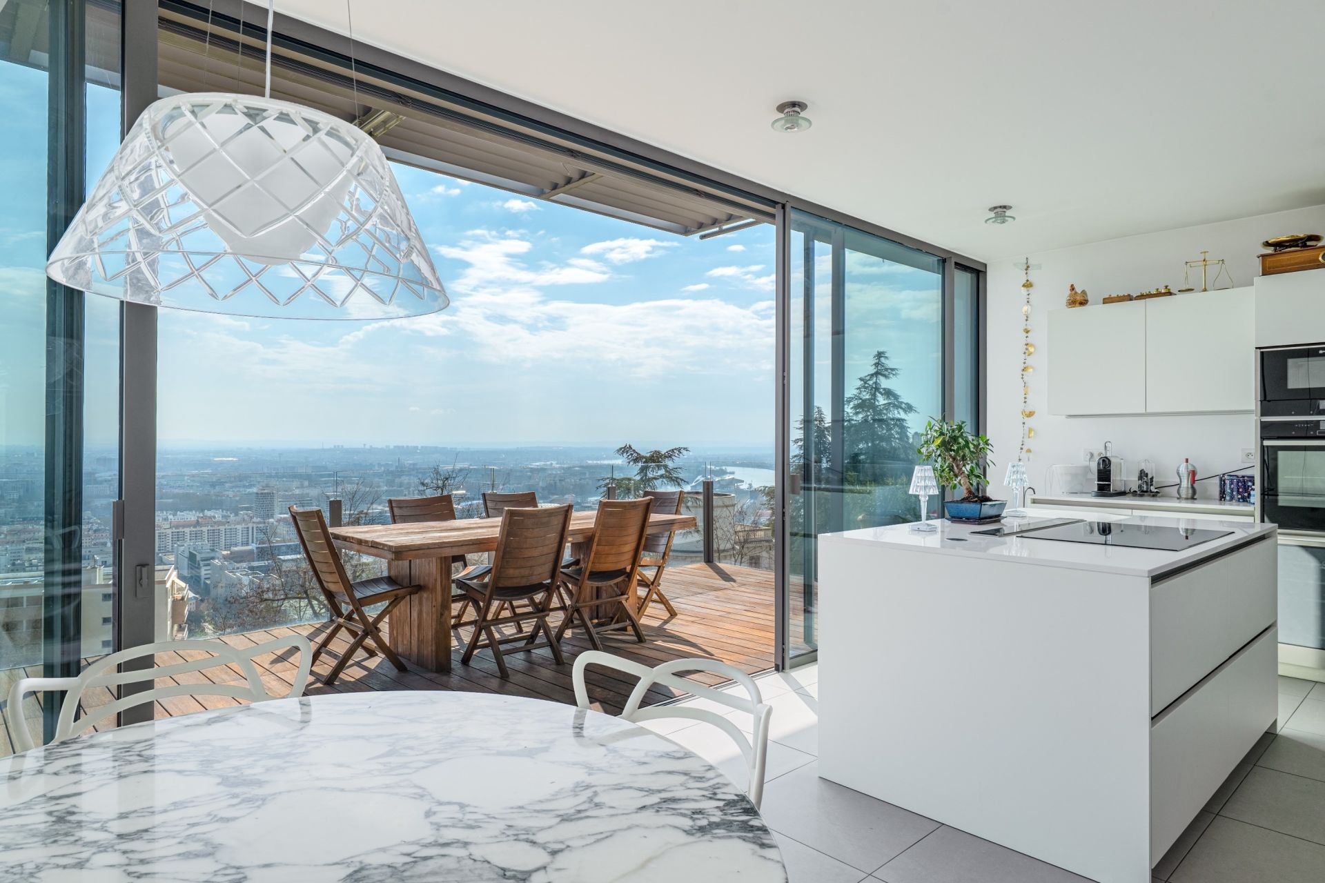 penthouse 5 Rooms for sale on LYON (69005)