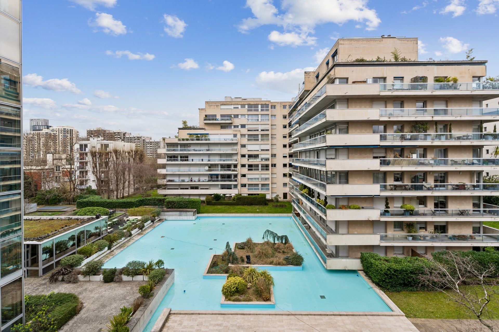 luxury apartment 3 Rooms for sale on NEUILLY SUR SEINE (92200)