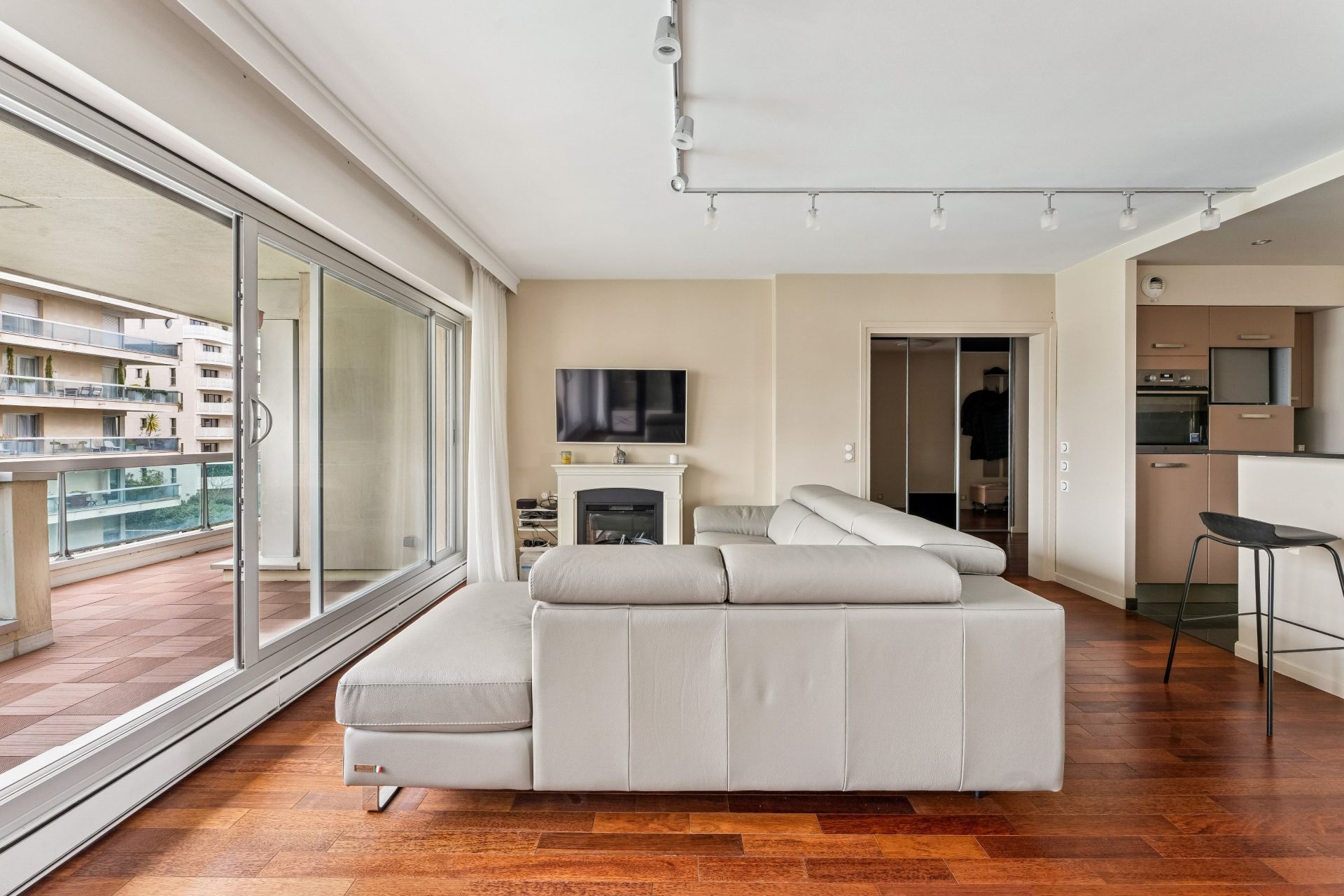luxury apartment 3 Rooms for sale on NEUILLY SUR SEINE (92200)