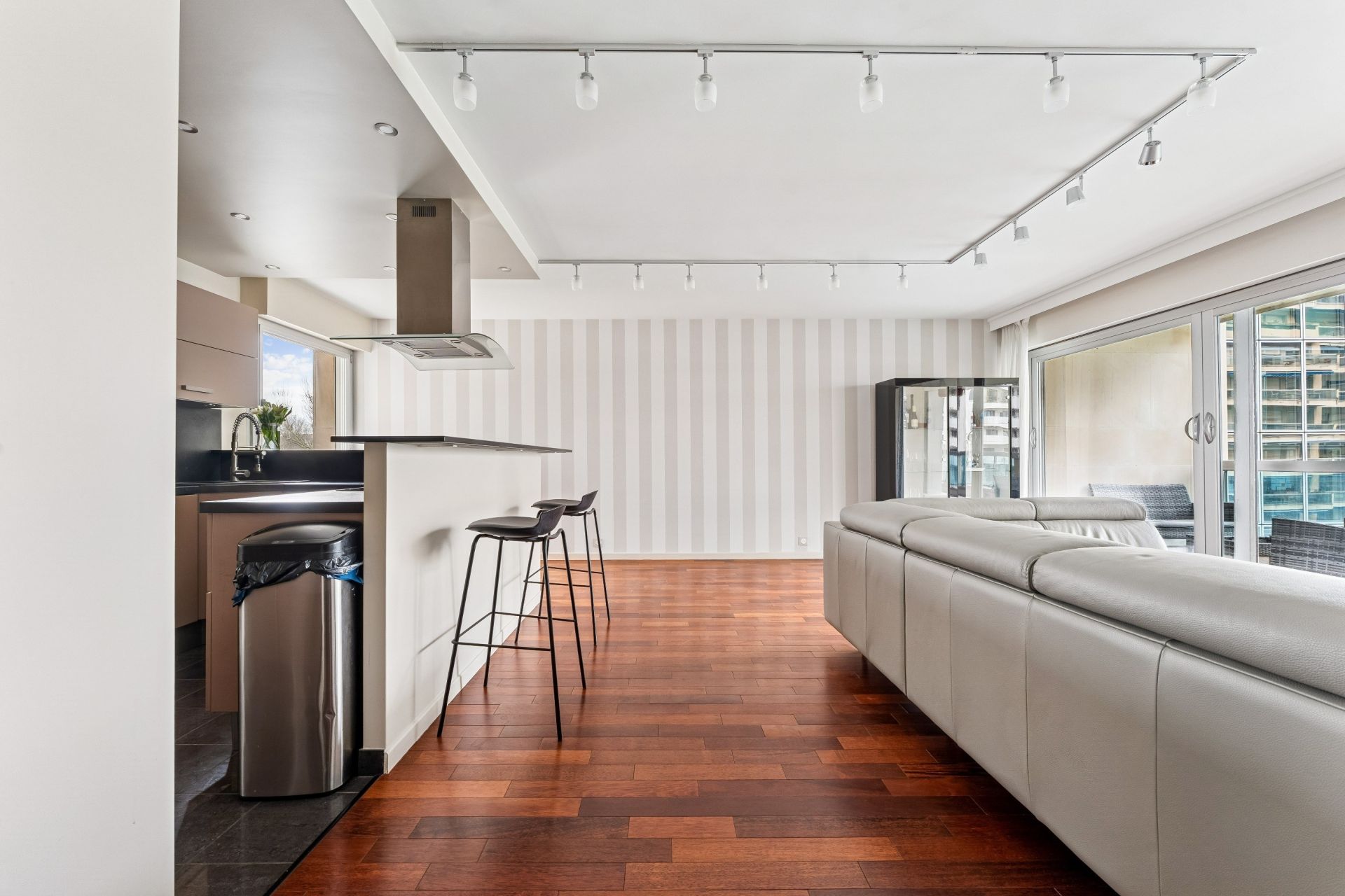 luxury apartment 3 Rooms for sale on NEUILLY SUR SEINE (92200)
