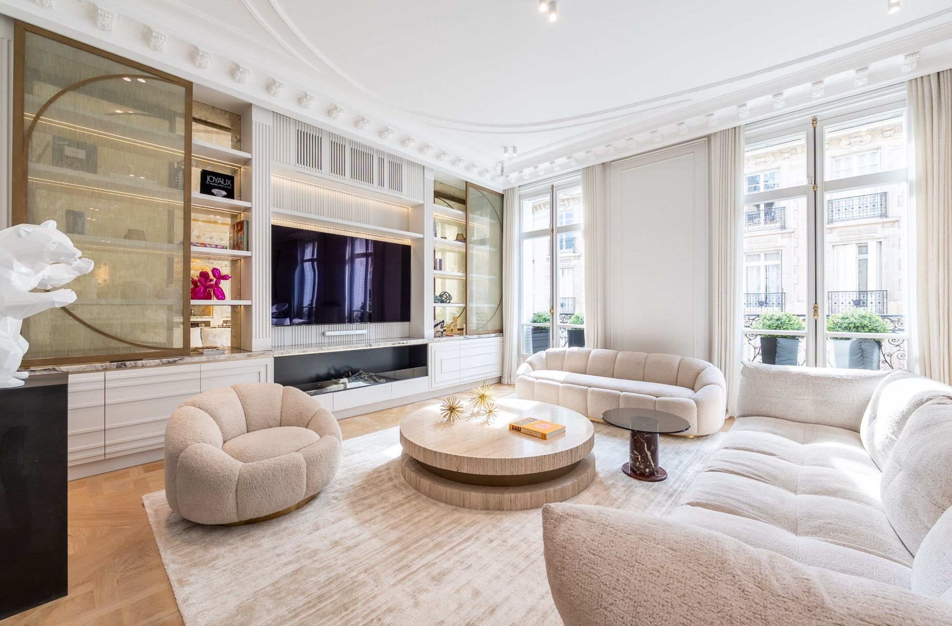 luxury apartment 7 Rooms for sale on PARIS (75016)