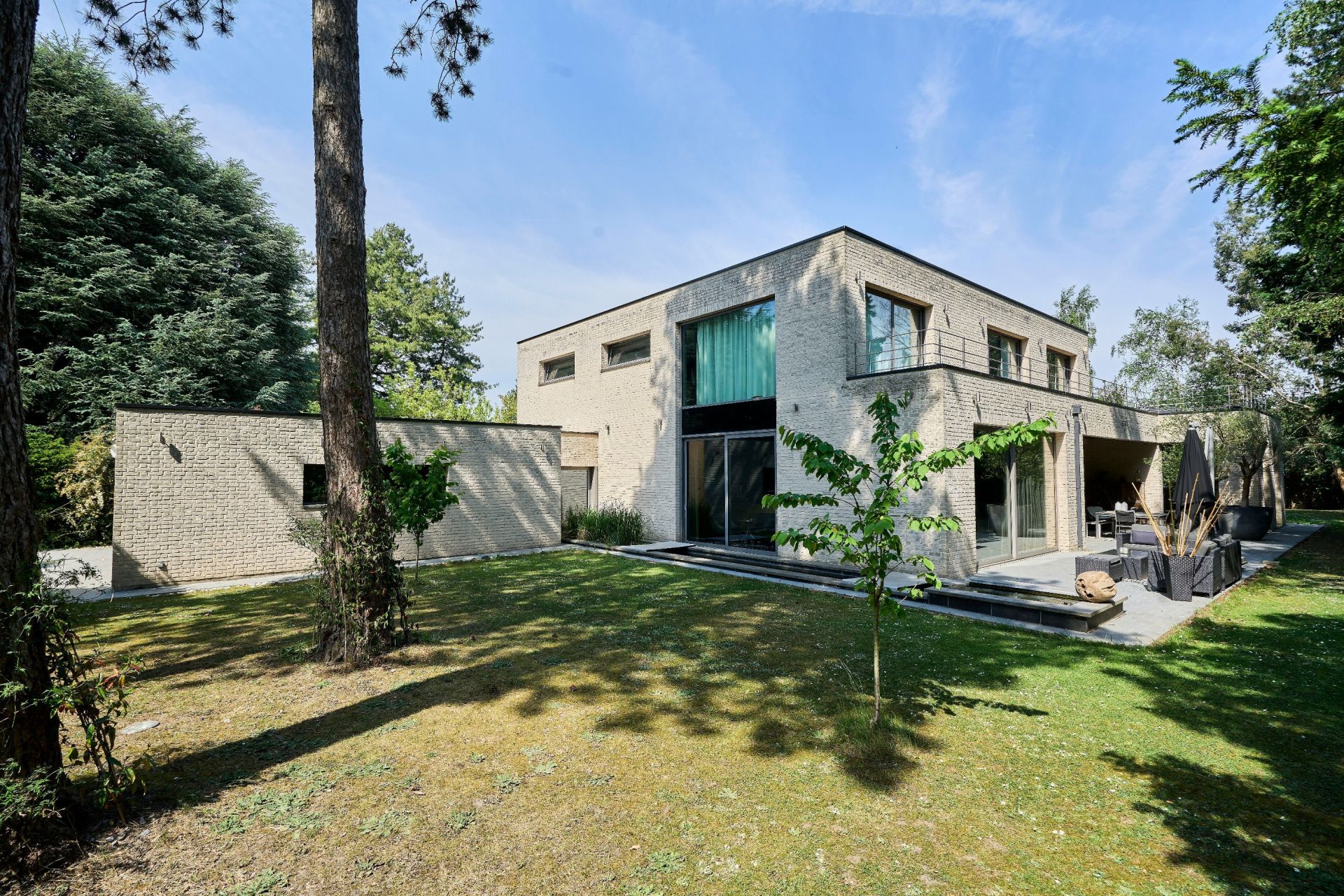 luxury house 5 Rooms for sale on MOUVAUX (59420)