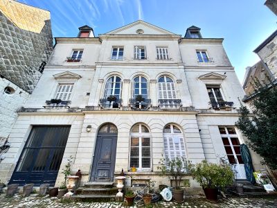 Vente Appartement de luxe Tours 8&nbsp;Pièces 212&nbsp;m²