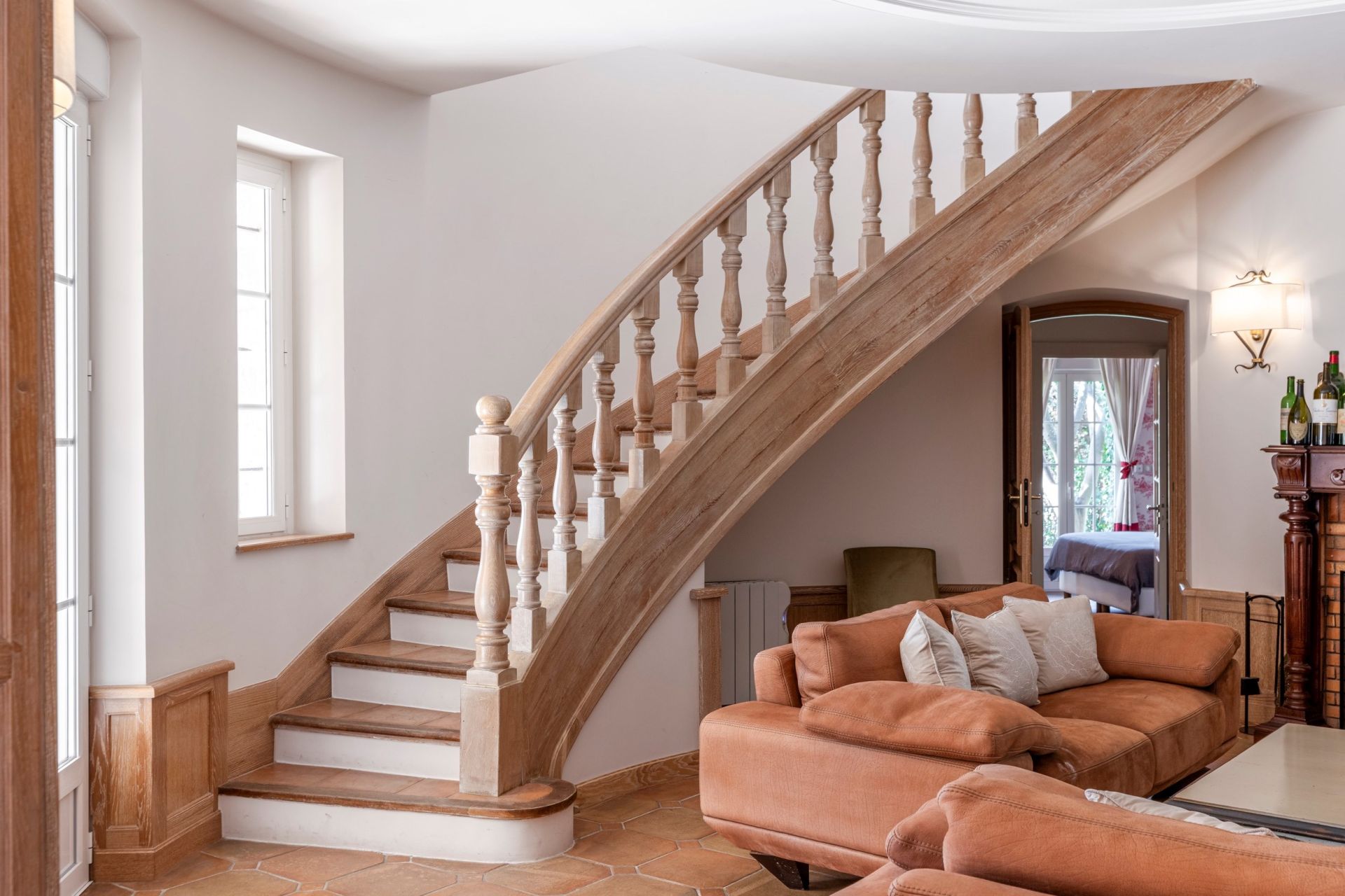 luxury villa 12 Rooms for sale on NICE (06000)