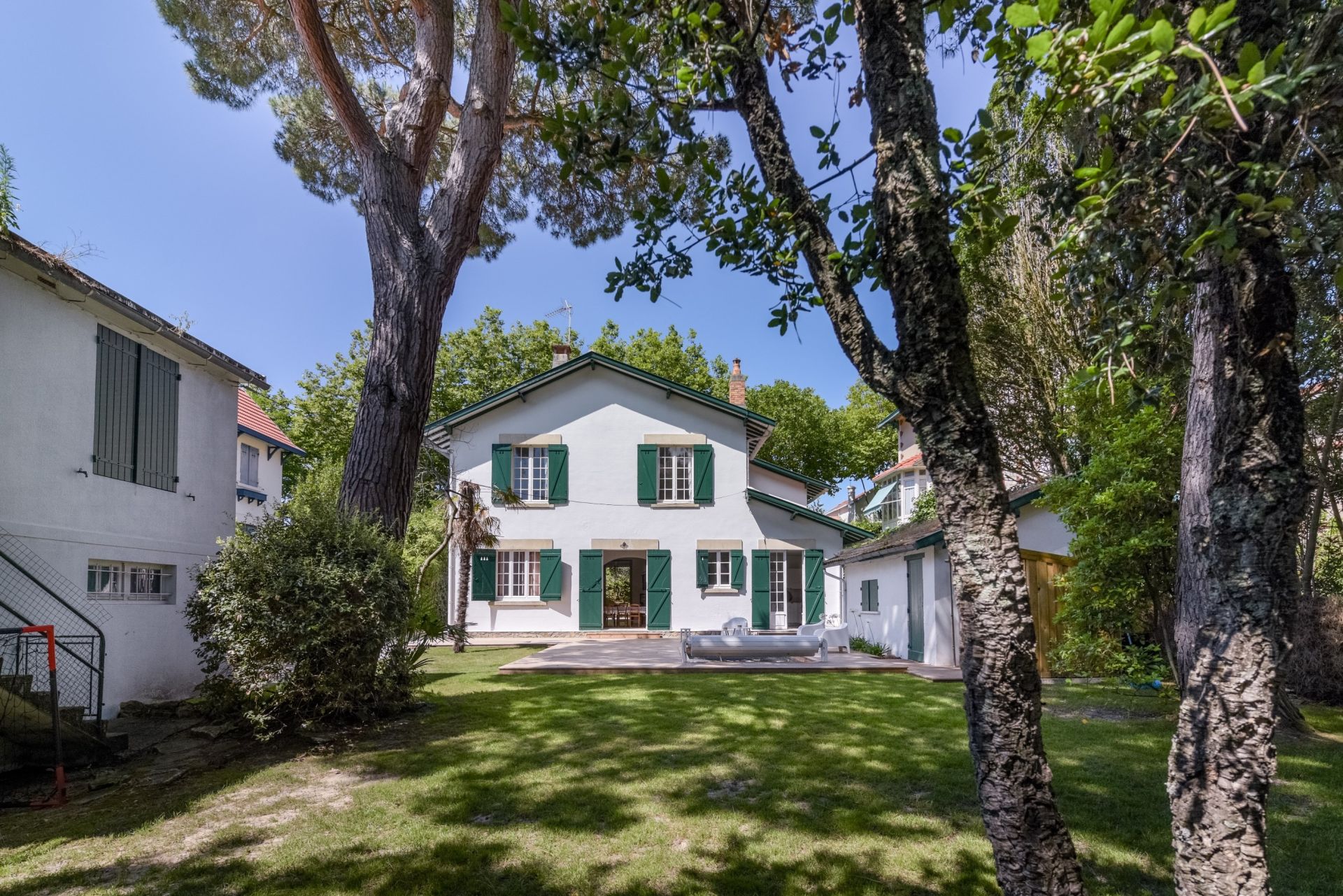 luxury house 11 Rooms for sale on ARCACHON (33120)