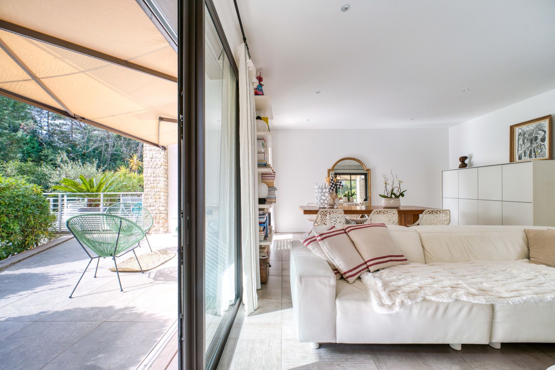 luxury apartment 4 Rooms for sale on ROYAN (17200)