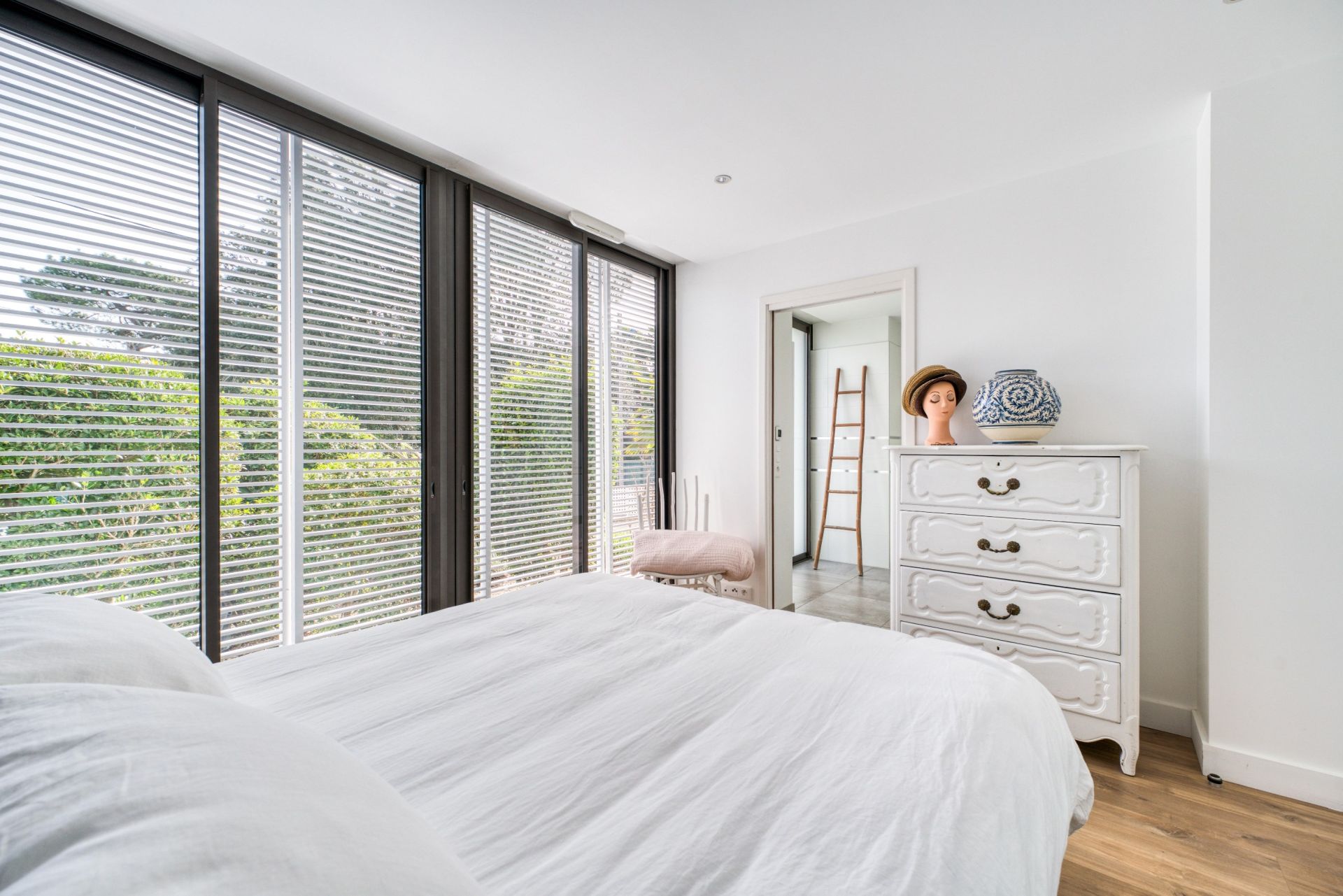 luxury apartment 4 Rooms for sale on ROYAN (17200)