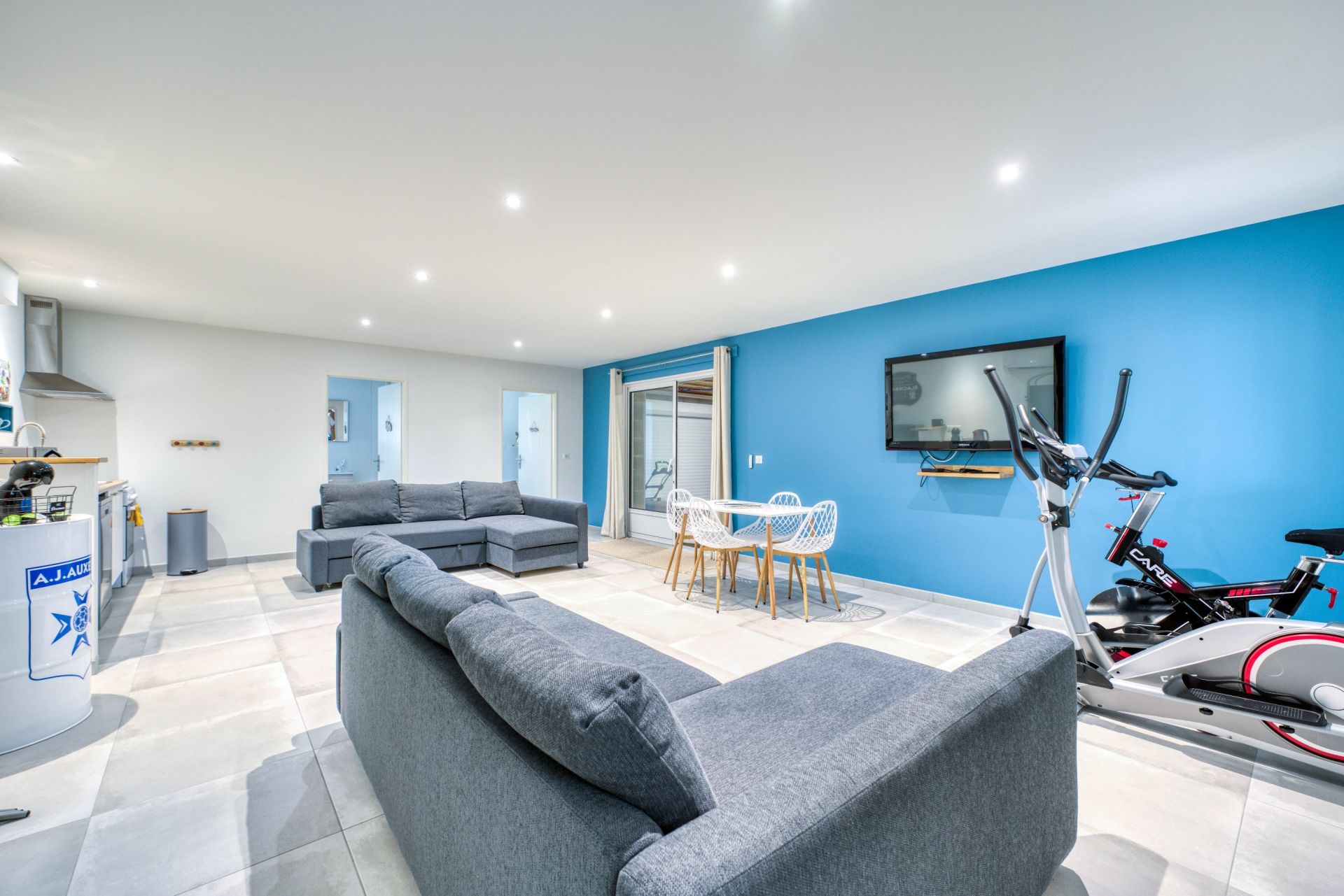 luxury house 5 Rooms for sale on LA COTINIERE (17310)