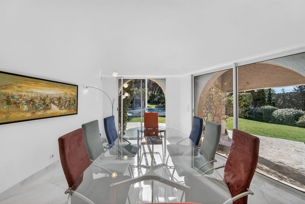 bastide 13 Pièces en vente sur MOUANS SARTOUX (06370)