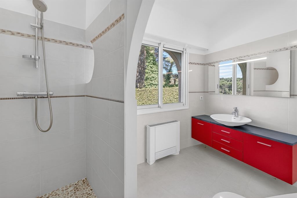 bastide 13 Pièces en vente sur MOUANS SARTOUX (06370)